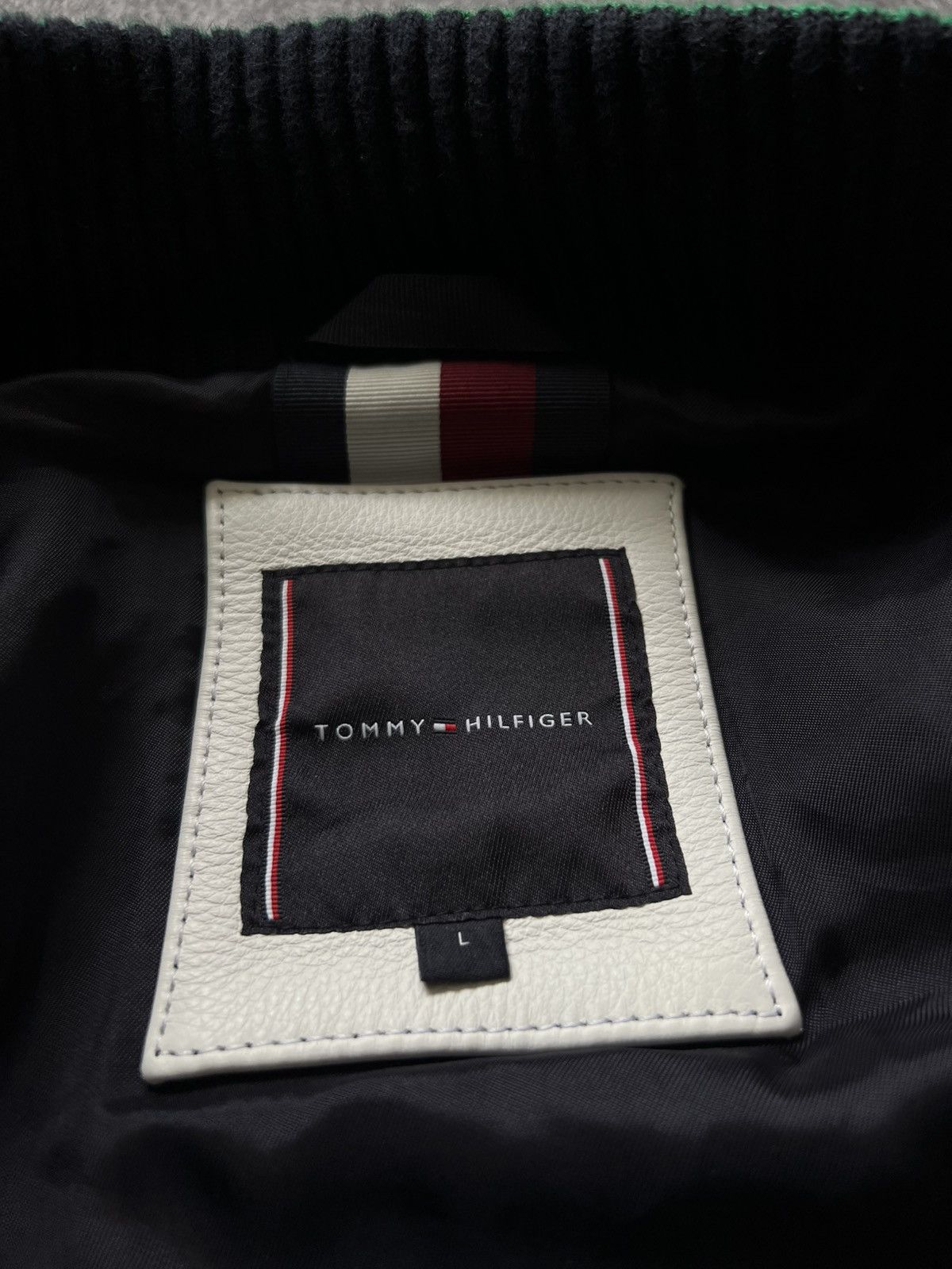 Tommy Hilfiger × Tommy Jeans × Vintage Vintage Tommy (Hilfiger) Varsity Jacket Leather Sleeves Size US L / EU 52-54 / 3 - 9 Thumbnail