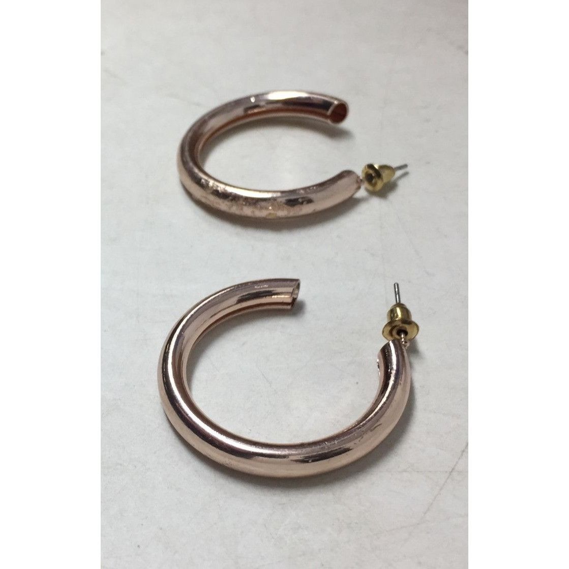 Other Women's Thick Rose Gold Hoop Earrings Size ONE SIZE - 5 Thumbnail
