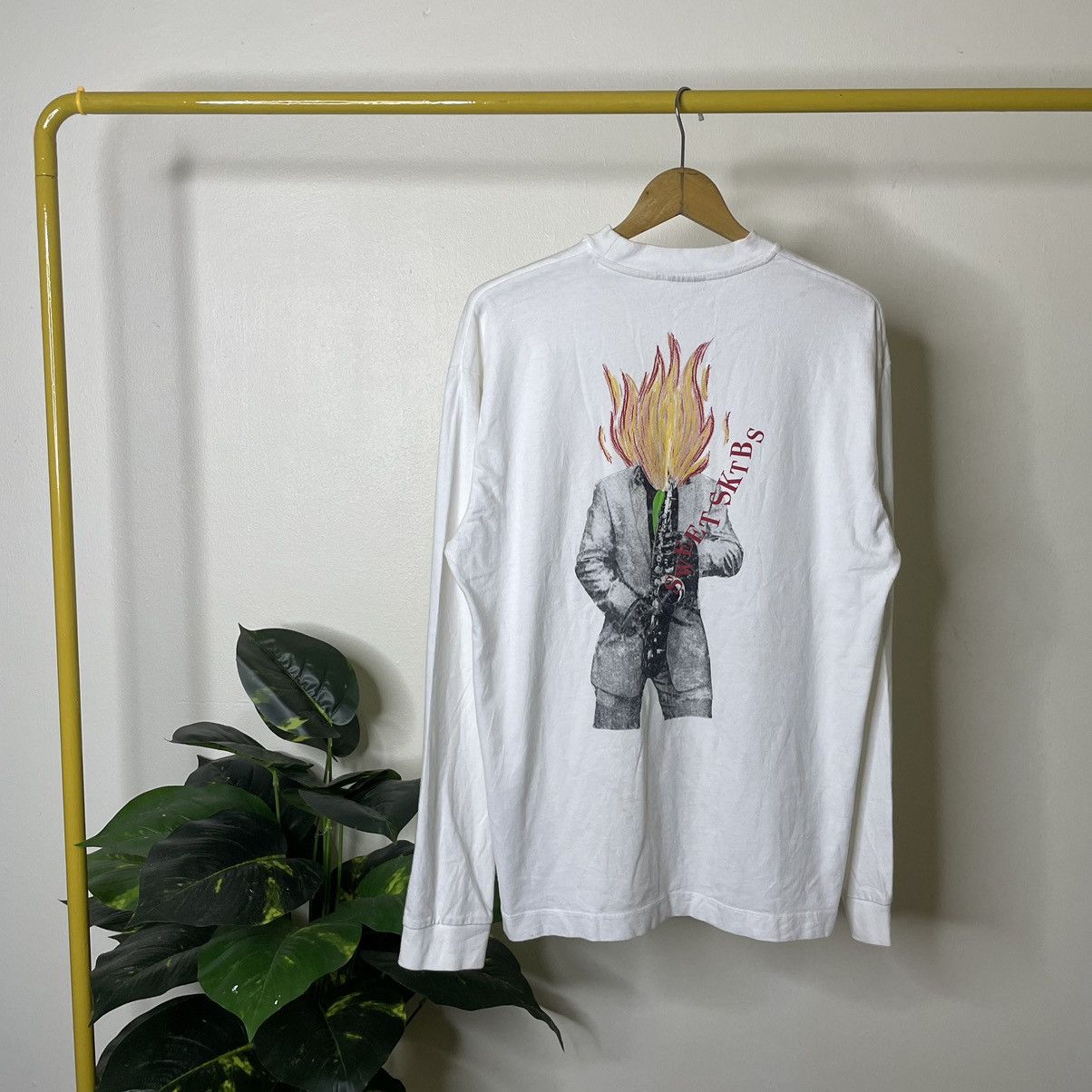Vintage 1999 Sweet Skateboards SWEET SKTBS L/S Skater T Shirt Size US L / EU 52-54 / 3 - 1 Thumbnail