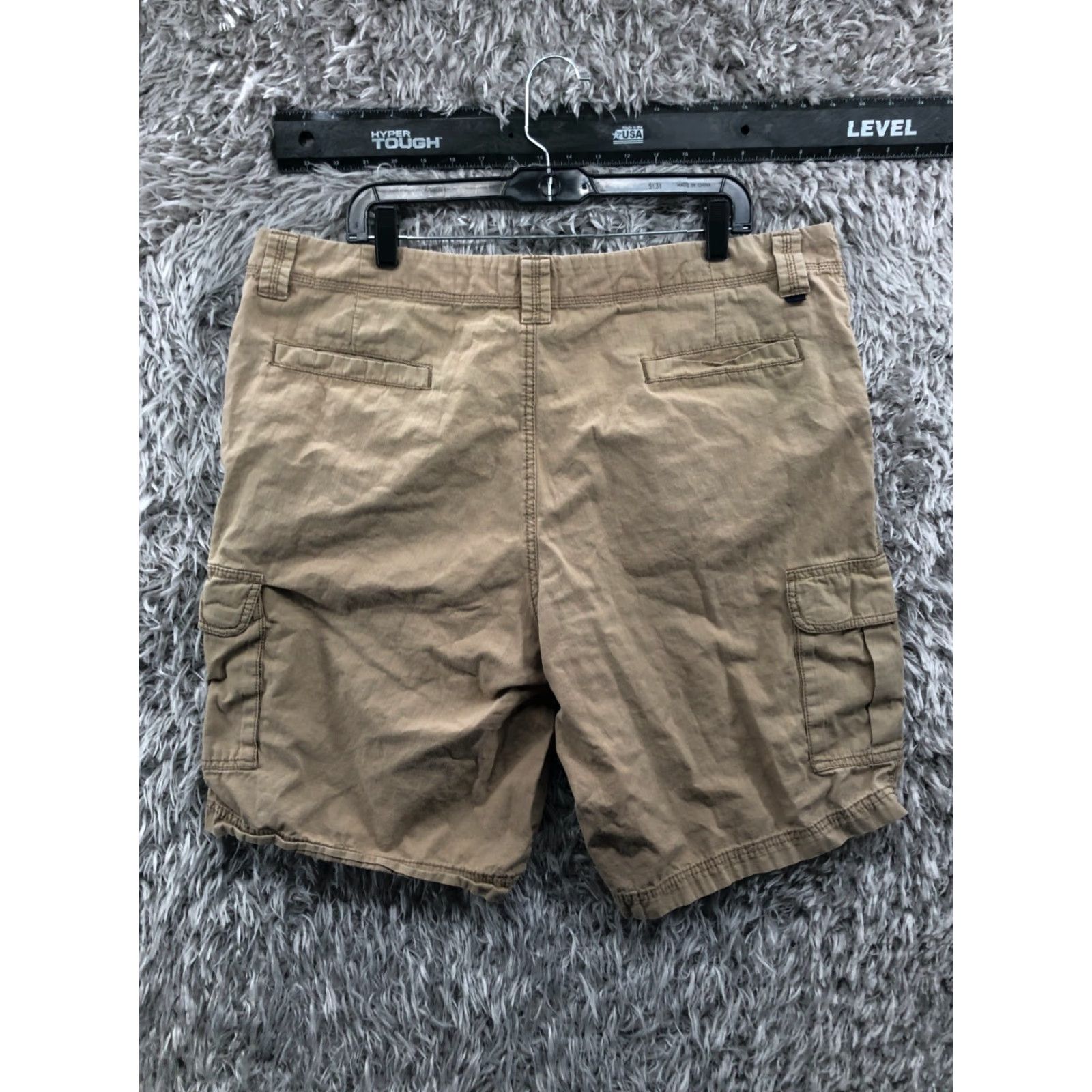 Dockers Dockers Cargo Shorts Mens Size 40 Mid Rise Beige Size US 40 / EU 56 - 4 Thumbnail
