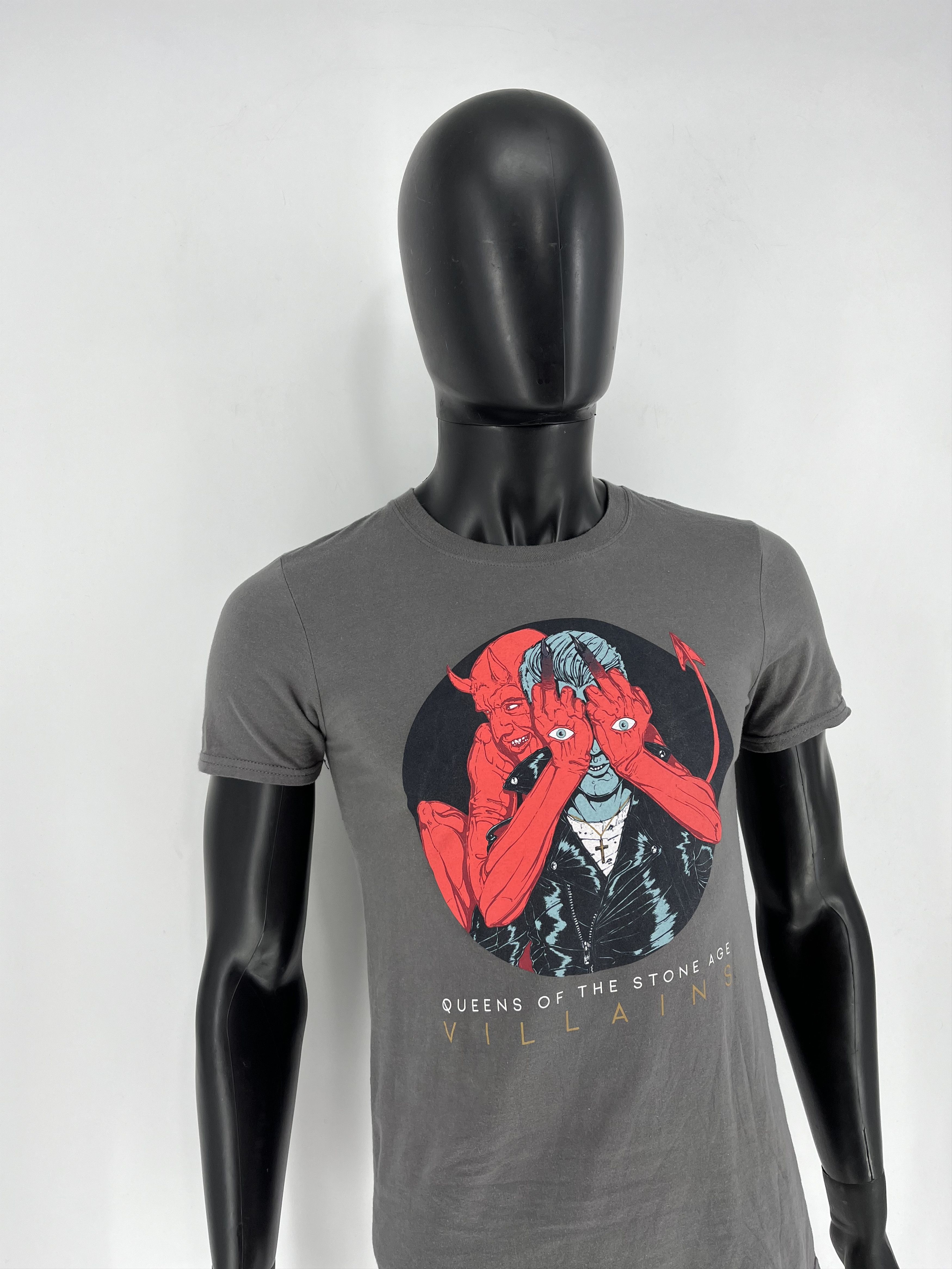 Band Tees × Vintage Vintage Queens Of The Stone Age Villains Tour Shirts Size US S / EU 44-46 / 1 - 3 Thumbnail