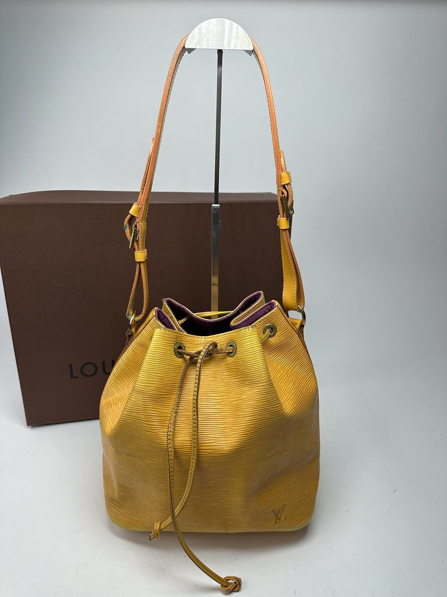 Louis Vuitton Vintage EPI Leather Sac Noe Yellow Size ONE SIZE - 1 Thumbnail