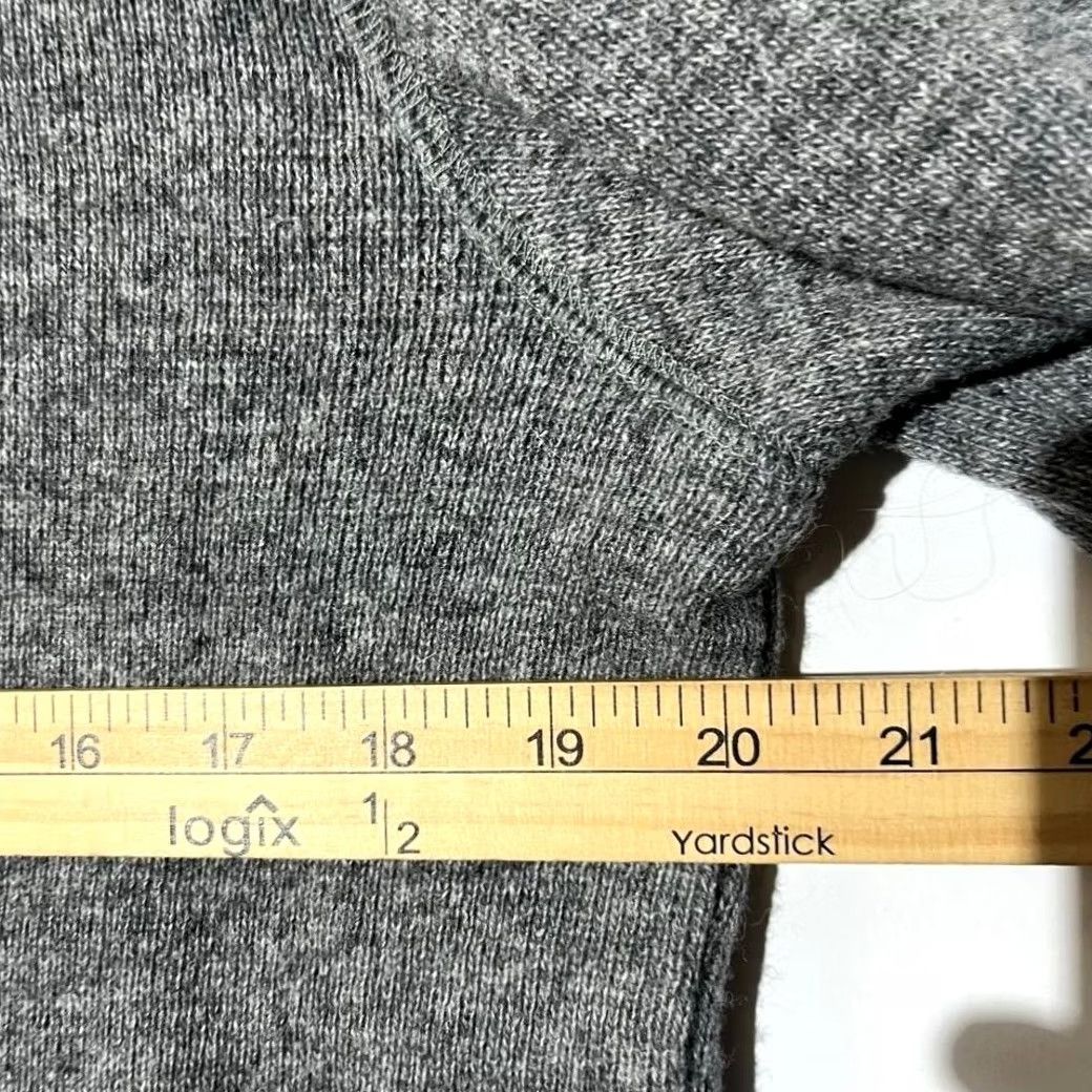 DKNY DKNY Essentials Pullover Sweater Men's Large Gray Embroidered Logo Size US L / EU 52-54 / 3 - 5 Thumbnail