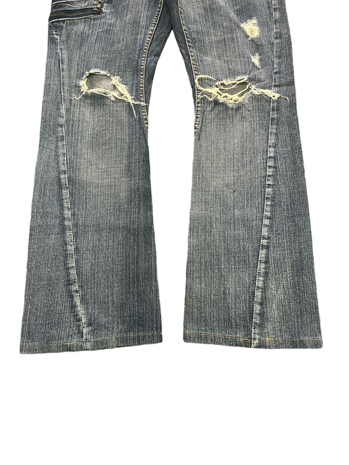 Japanese Brand FLARED💥THRASHED SEMANTIC DESIGN RIPPED DISTRESSED DENIM PANT Size US 29 - 3 Thumbnail
