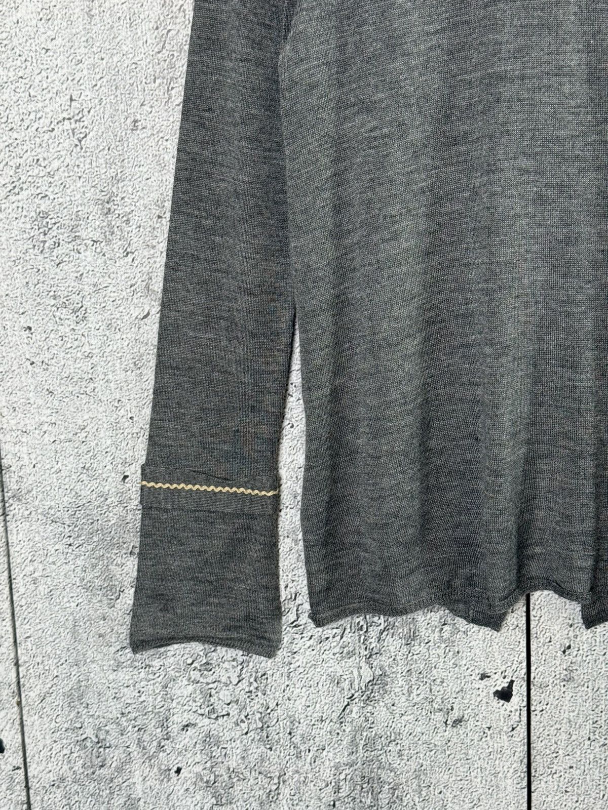 Prada Prada Grey Wool and Silk Knit Long Sleeve Open Back Sweater Size S / US 4 / IT 40 - 4 Thumbnail