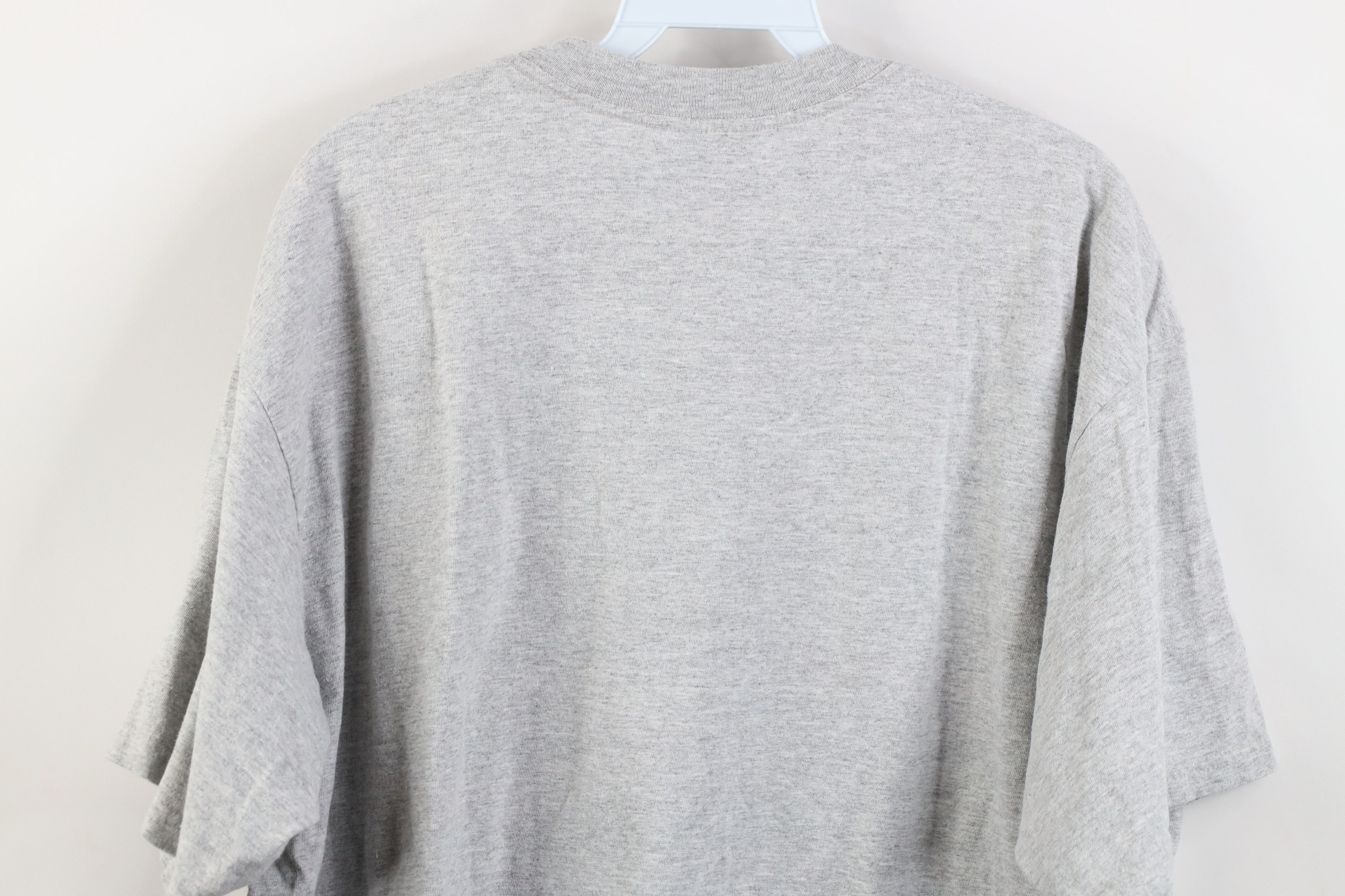Nike Vintage 90s NIke Travis Scott Center Swoosh T-Shirt Gray Size US L / EU 52-54 / 3 - 11 Thumbnail