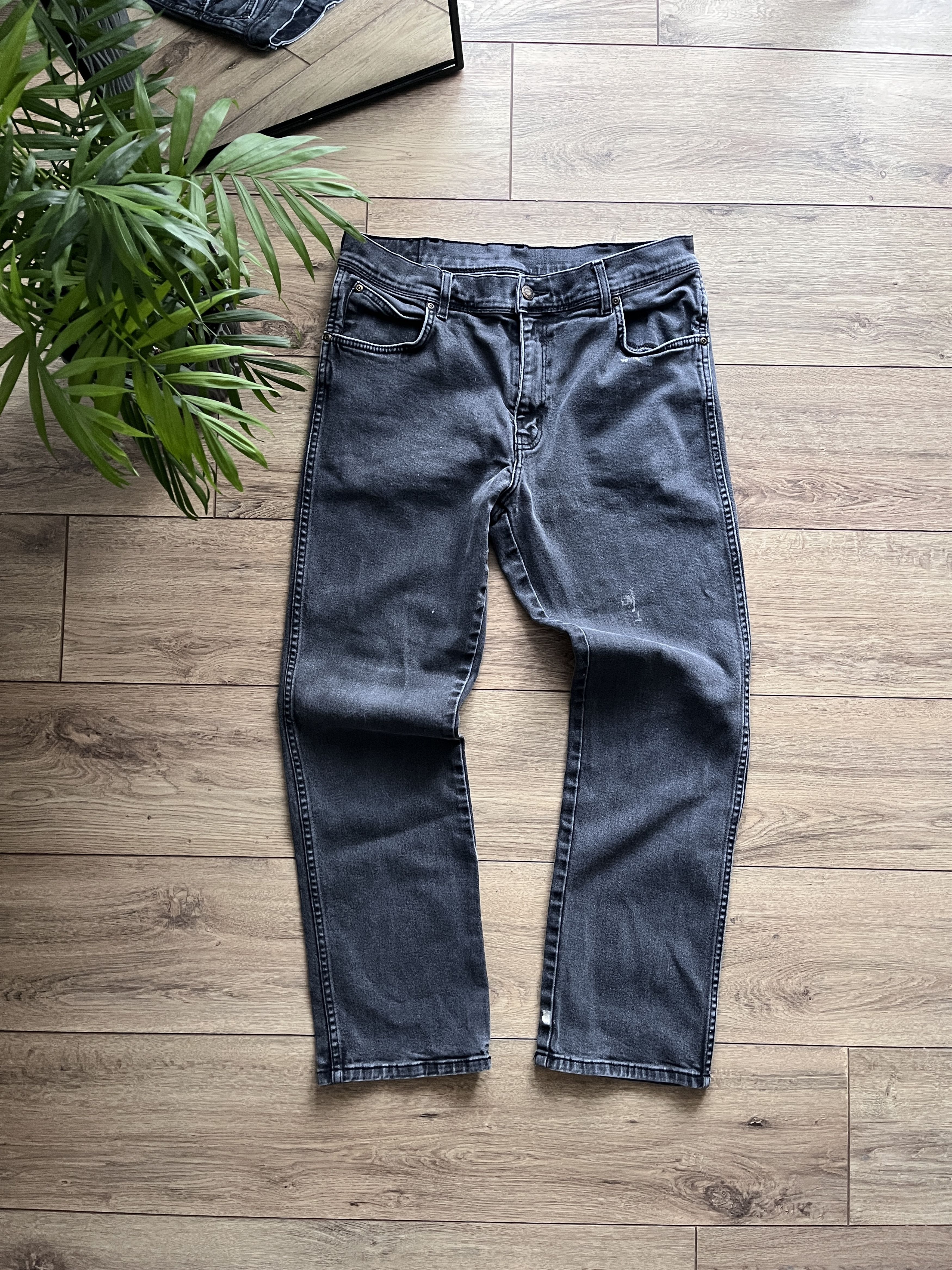 Vintage × Wrangler Vintage Y2KPainted Wrangler Denim Pants 36x30 Size US 36 / EU 52 - 1 Thumbnail