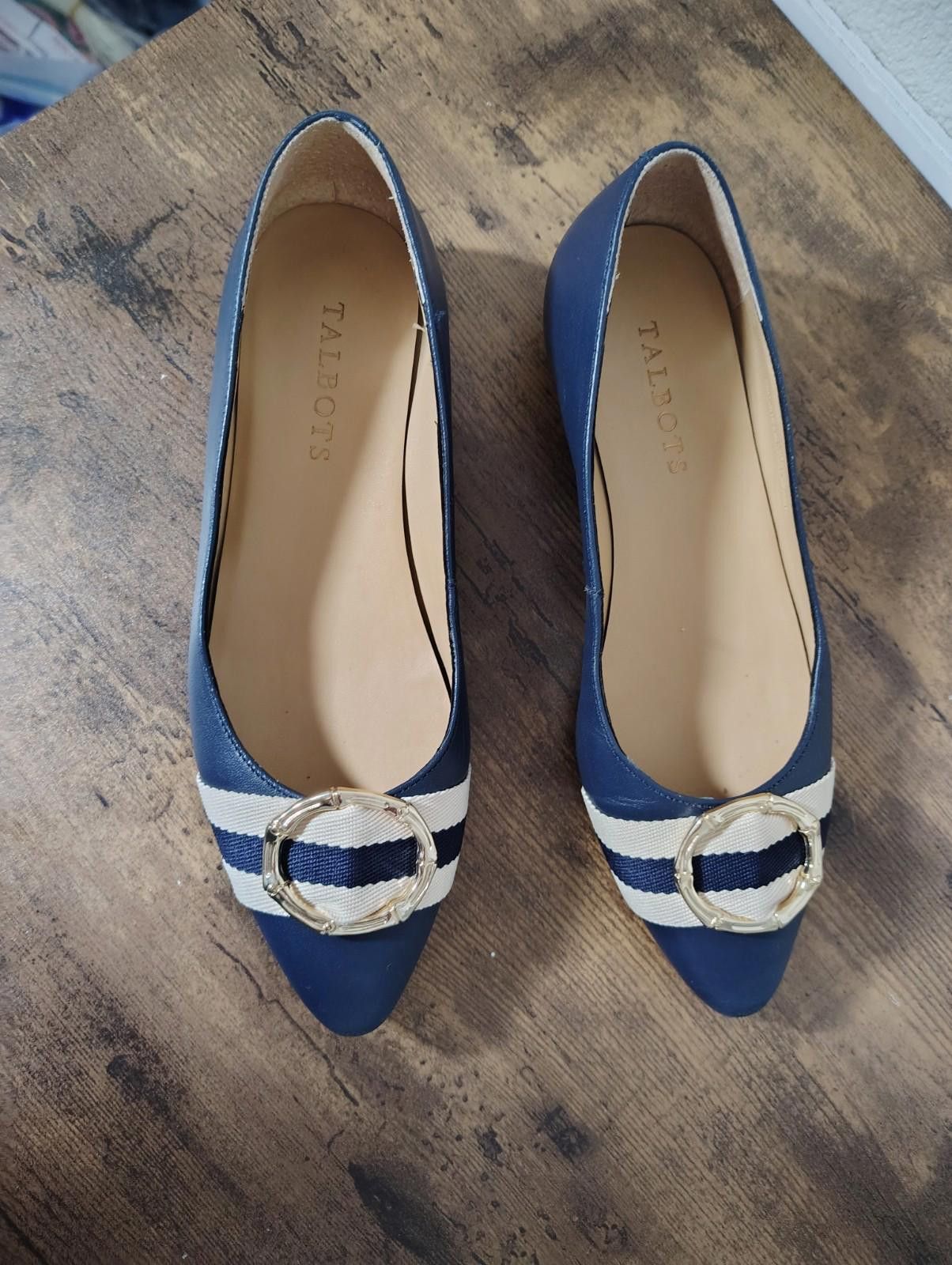 Talbots Talbots Women’s Flat Pointy Shoes Navy Blue Cream Size US 6 / IT 36 - 2 Thumbnail