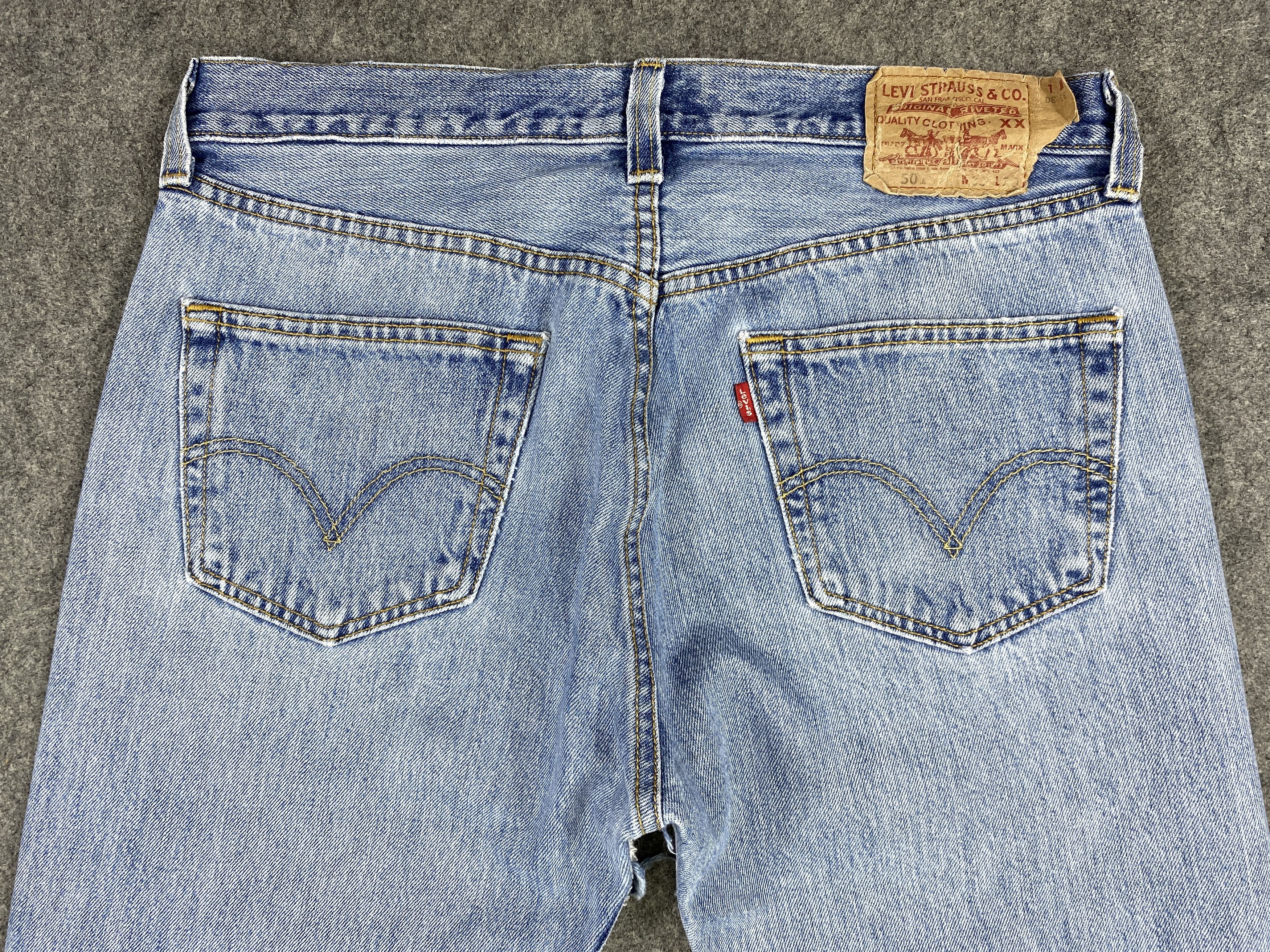 Levi's Mid Blue Vintage Levi's 501 Jeans 33x30 Denim -JN1654 Size US 33 - 4 Thumbnail