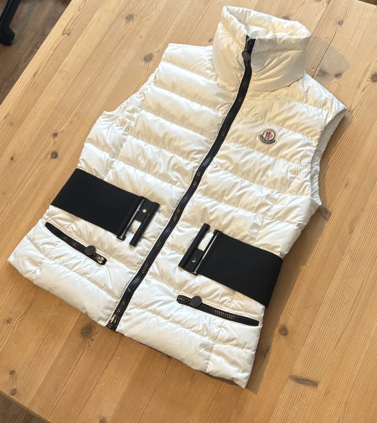 Moncler Moncler Gaelle Gilet Size S / US 4 / IT 40 - 4 Thumbnail