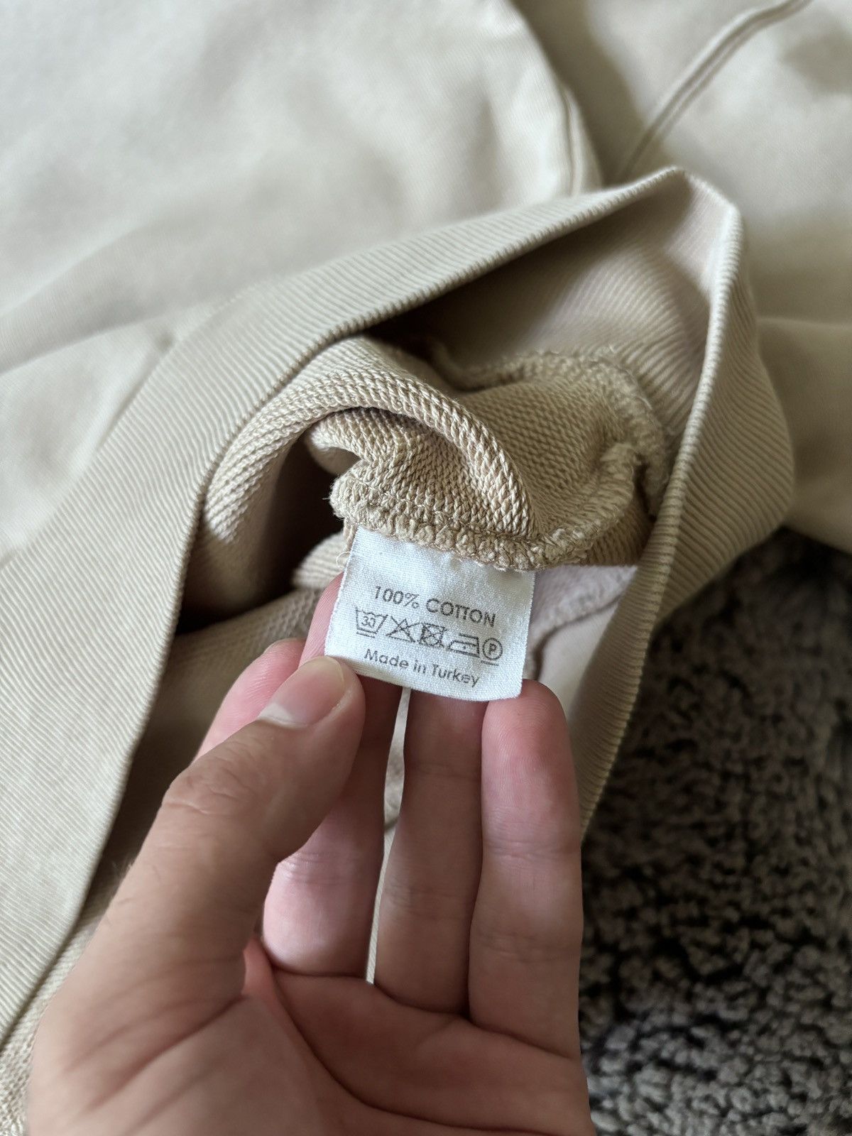 Dries Van Noten Dries Van Noten oversized beige cotton basic sweatshirt Size US M / EU 48-50 / 2 - 6 Thumbnail