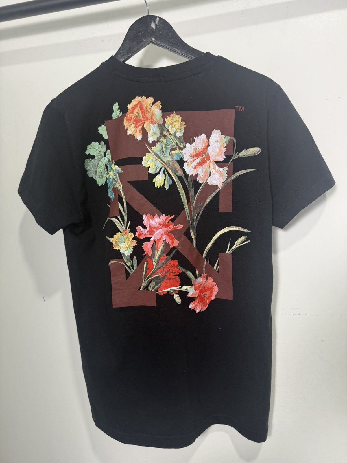 Off-White Off-White black t-shirt large floral graphic Size US M / EU 48-50 / 2 - 4 Thumbnail
