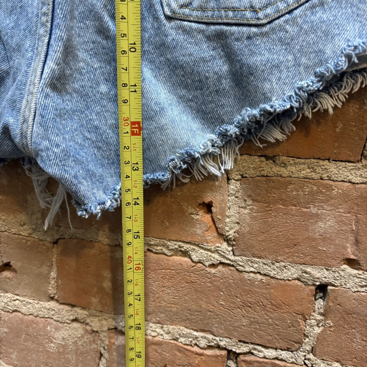 Versace × Vintage $250 Vintage 90s Versace Studded Denim Shorts Size 28" / US 6 / IT 42 - 13 Thumbnail