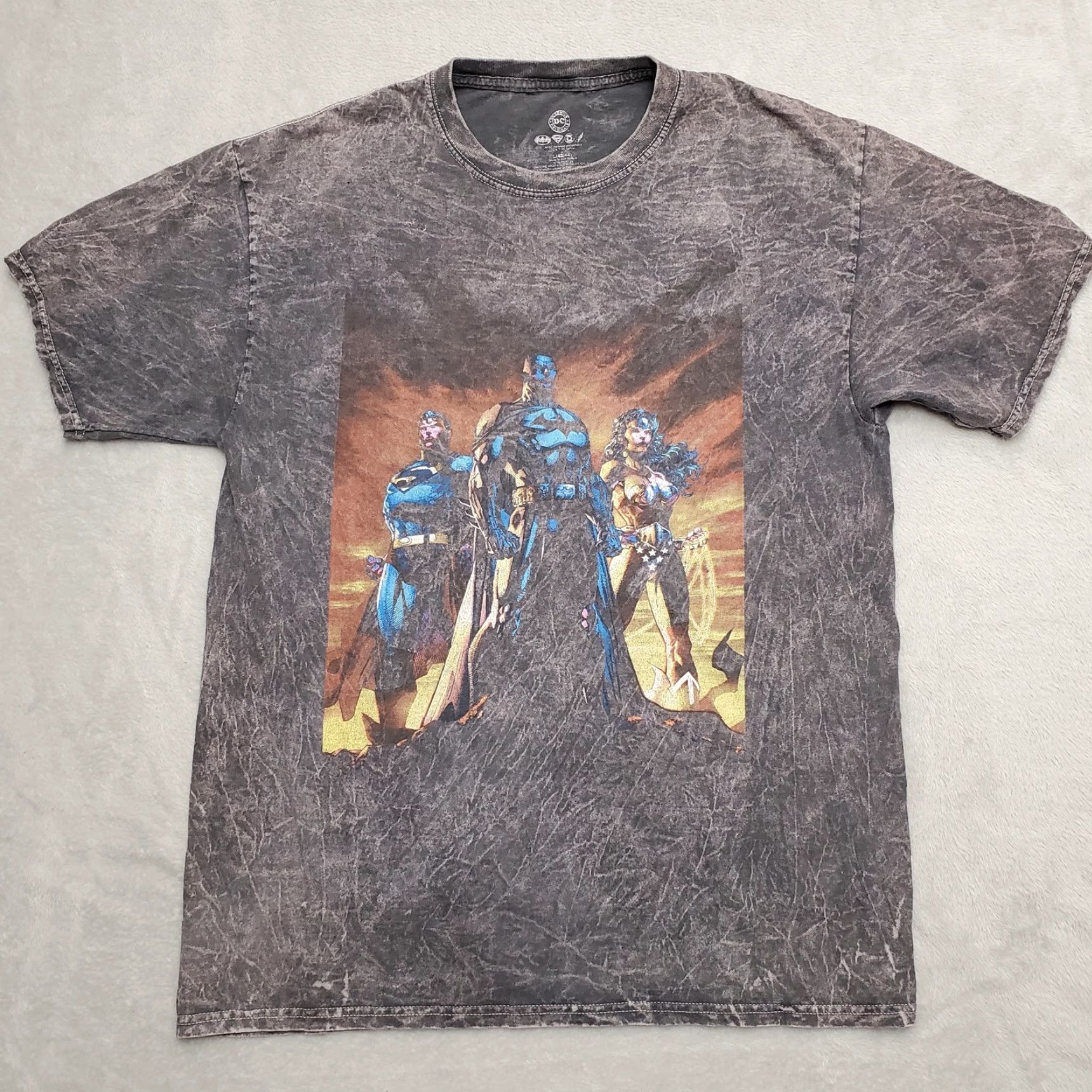 DC Comics DC Comics Shirt Mens Large Gray Justice League Batman Superman Wonder Woman Shirt Mens L Gray Justice League Batman Superman Wonder Woman Size US L / EU 52-54 / 3 - 2 Thumbnail