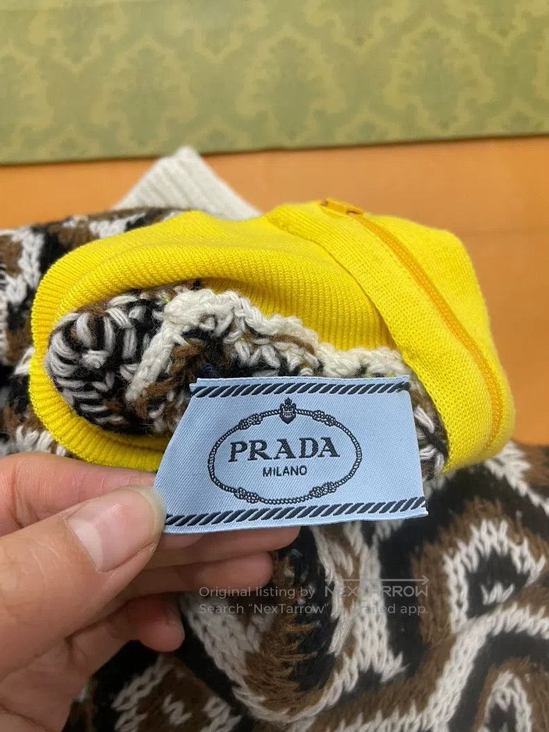 Prada Prada Turtleneck sweater with geometric pattern Size XS / US 0-2 / IT 36-38 - 4 Thumbnail