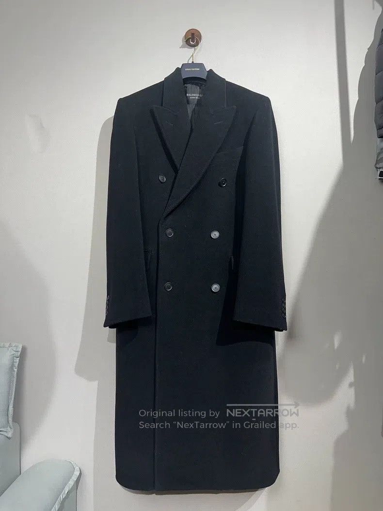 Balenciaga Balenciaga Black Cashmere Overcoat Size L / US 10 / IT 46 - 1 Thumbnail