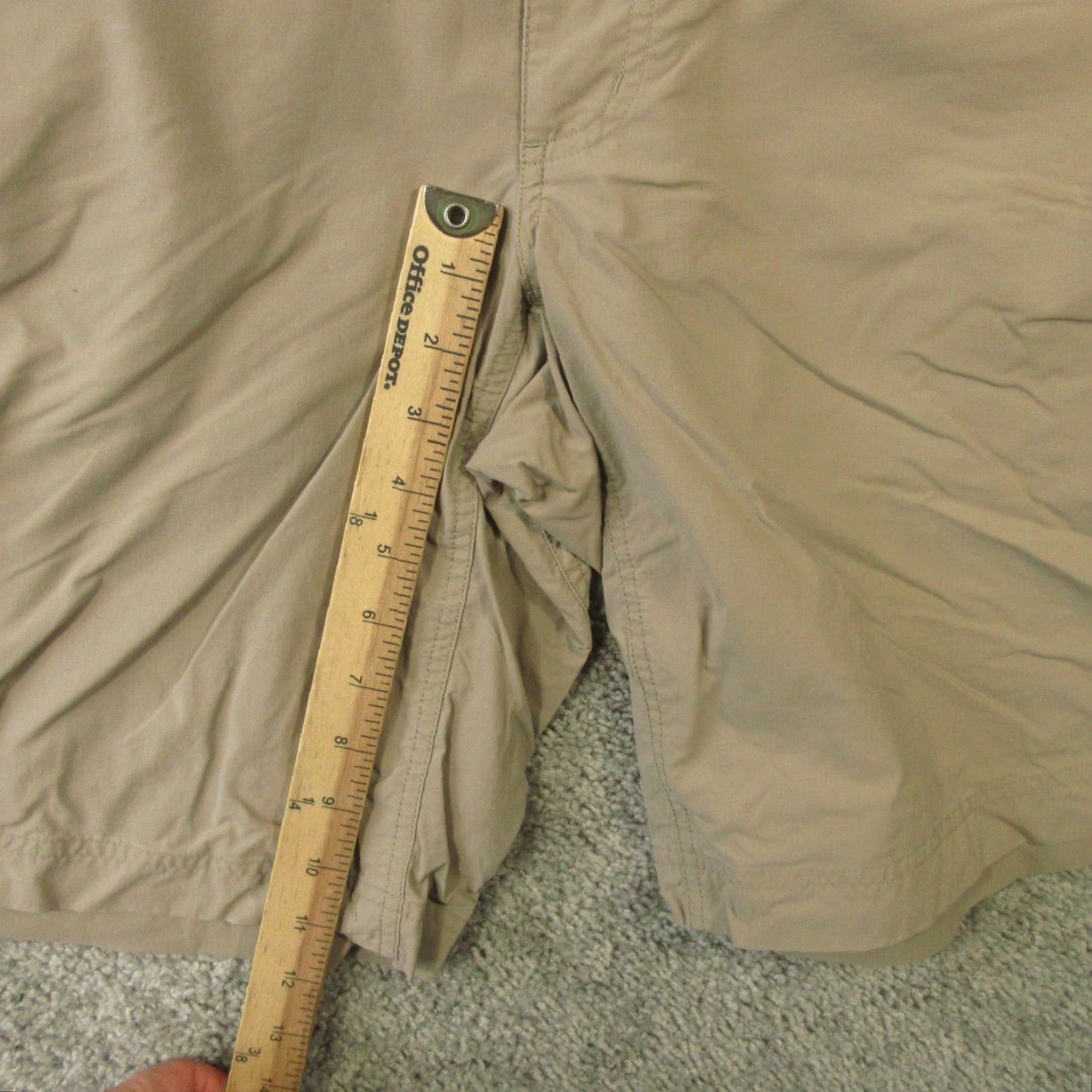 Marmot Marmot Shorts Mens 40 Beige Chino Nylon Lightweight Cargo Pocket Flat Front Zip Woven EUC Regular 11in Inseam 40" Waist Boys/Gents? Size US 40 / EU 56 - 6 Thumbnail