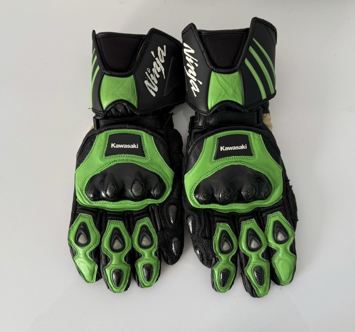 Japanese Brand Kawasaki Y2K Ninja Moto Racing Leather Hype Gloves Size ONE SIZE - 2 Thumbnail