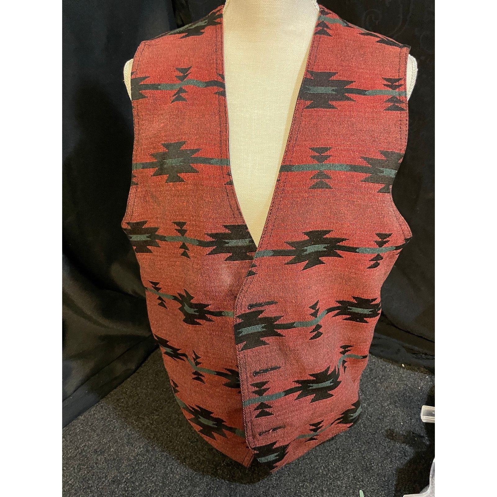 True Grit Vintage TRUE GRIT Southwestern Aztec Design Vest USA Women’s Size XS / US 0-2 / IT 36-38 - 1 Thumbnail