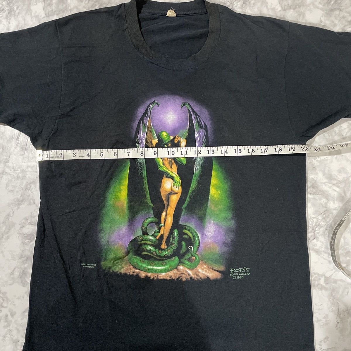 Vintage Boris Vallejo Vintage T Shirt 1986 Demon Embrace Lady Size US L / EU 52-54 / 3 - 3 Thumbnail