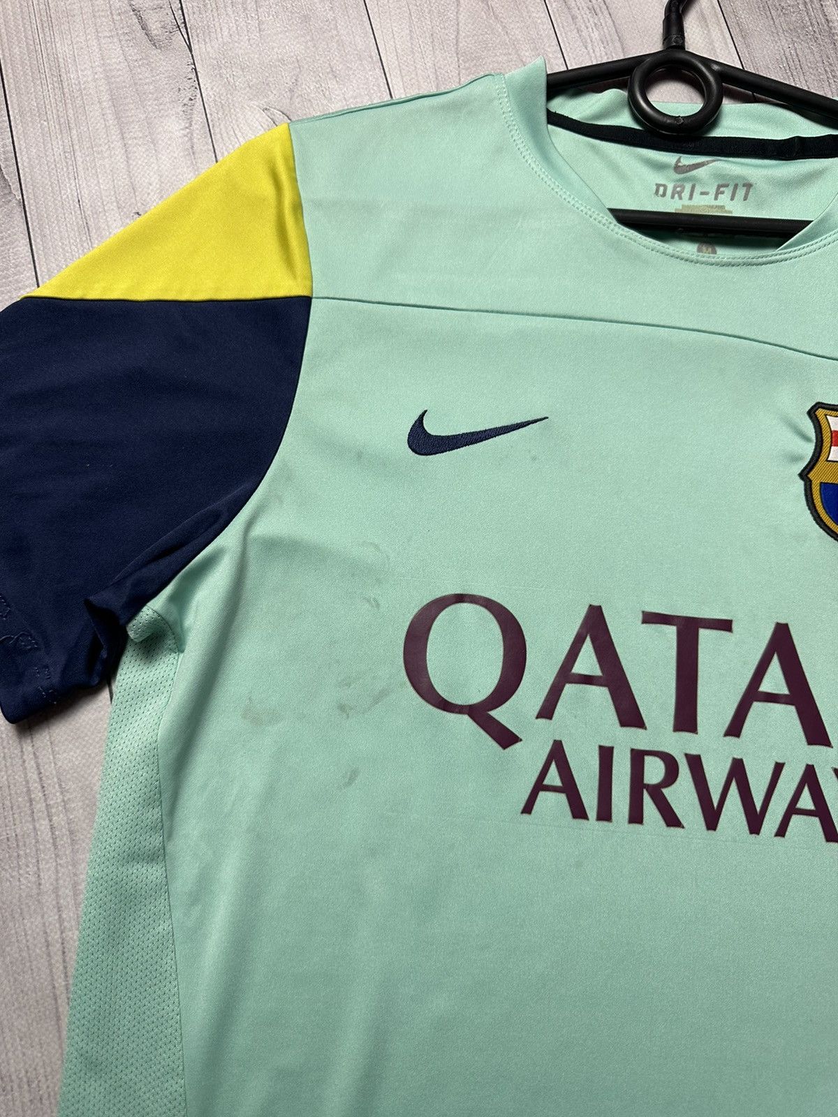 Nike Vintage Nike blue Barcelona soccer jersey size M Size US M / EU 48-50 / 2 - 3 Thumbnail