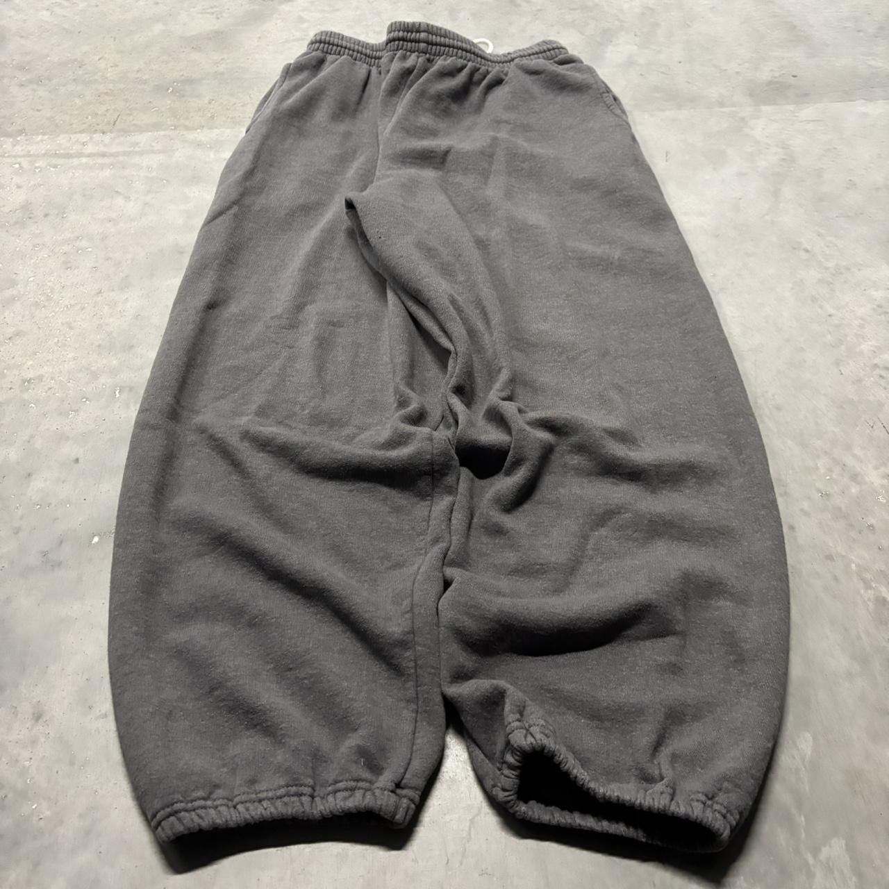 Japanese Brand × Vintage Crazy Vintage Y2K/2000s Faded Grey Skater Essential Sweatpants! Size US 32 / EU 48 - 3 Thumbnail