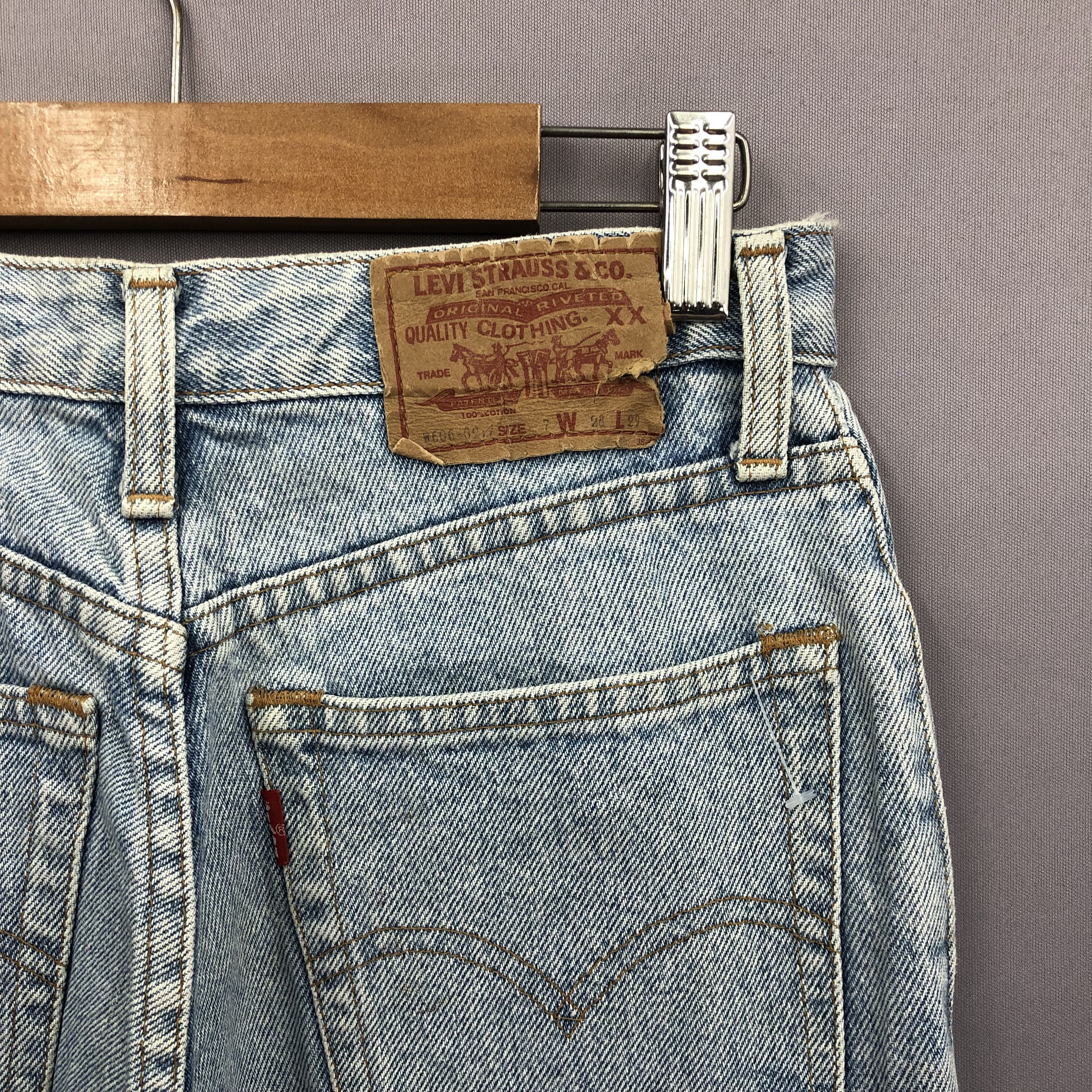 Levi's Vintage Levi's 606 Light Wash Jeans Levis Sun Faded Denim Size 24" / US 00 / IT 34 - 5 Thumbnail
