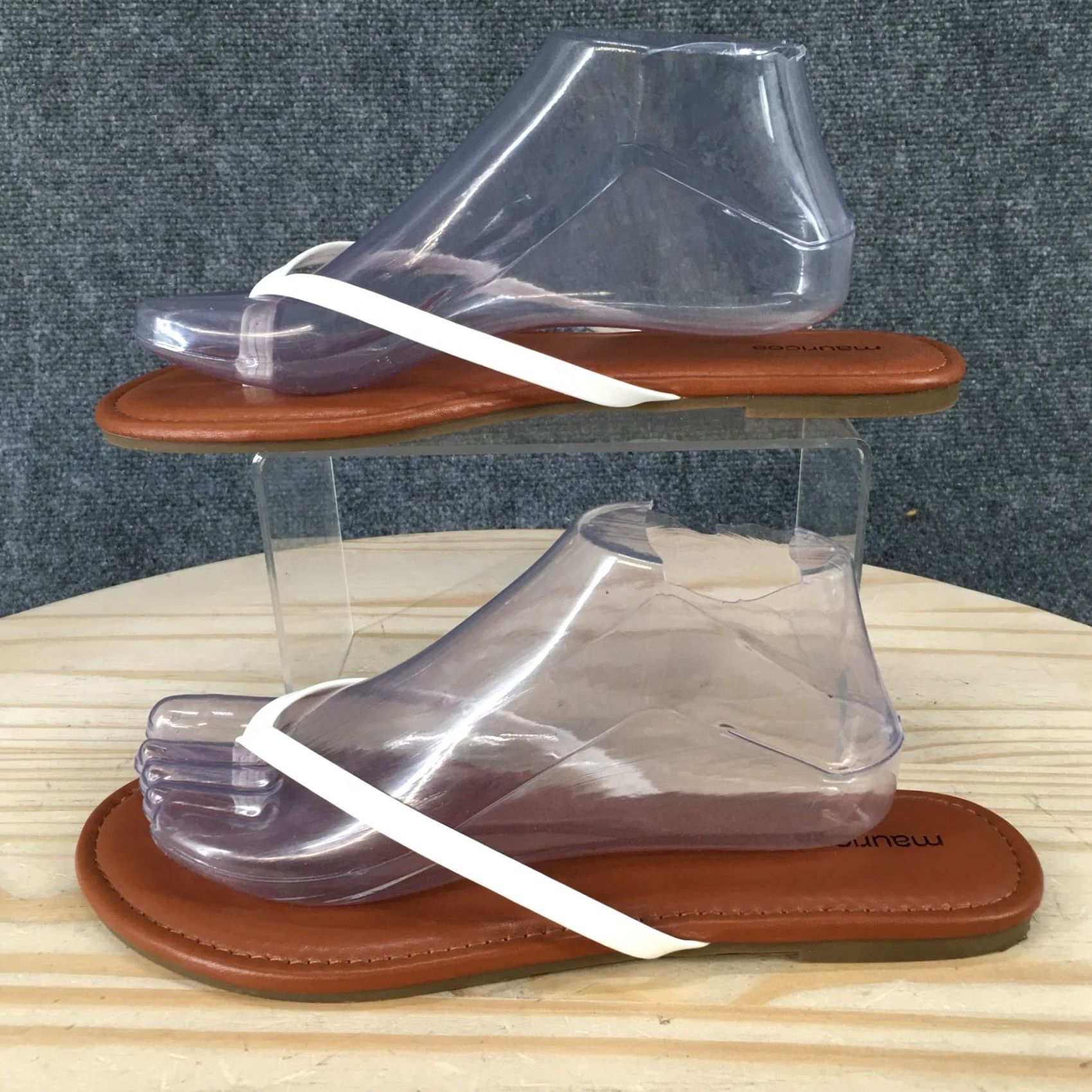 Vintage Maurices Flip Flop Sandals Women 10 Toe Post Casual Flat White Brown Pattern Solid Shallow Thong Womens Size US 10 / IT 40 - 2 Thumbnail