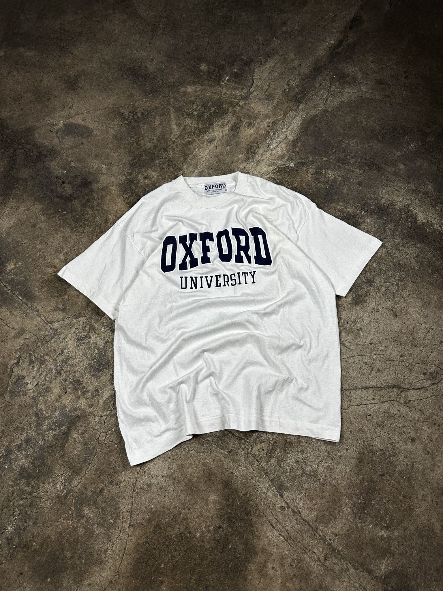 Vintage 90s Vintage Oxford University College T-shirt Size US XL / EU 56 / 4 - 1 Thumbnail