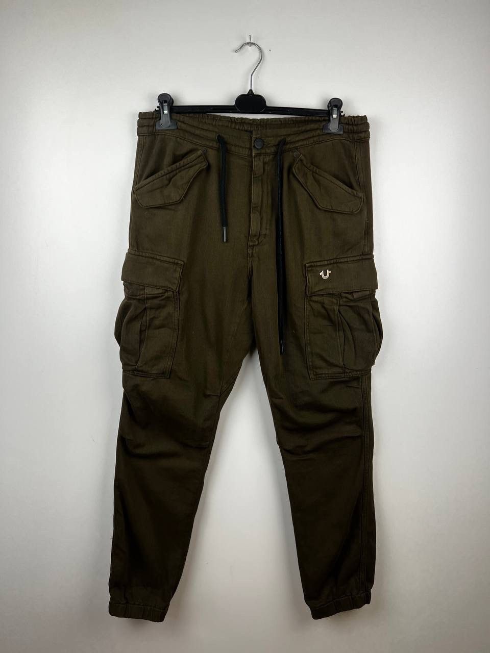 True Religion True Religion luxury cargo pants size 32 Size US 32 / EU 48 - 1 Thumbnail