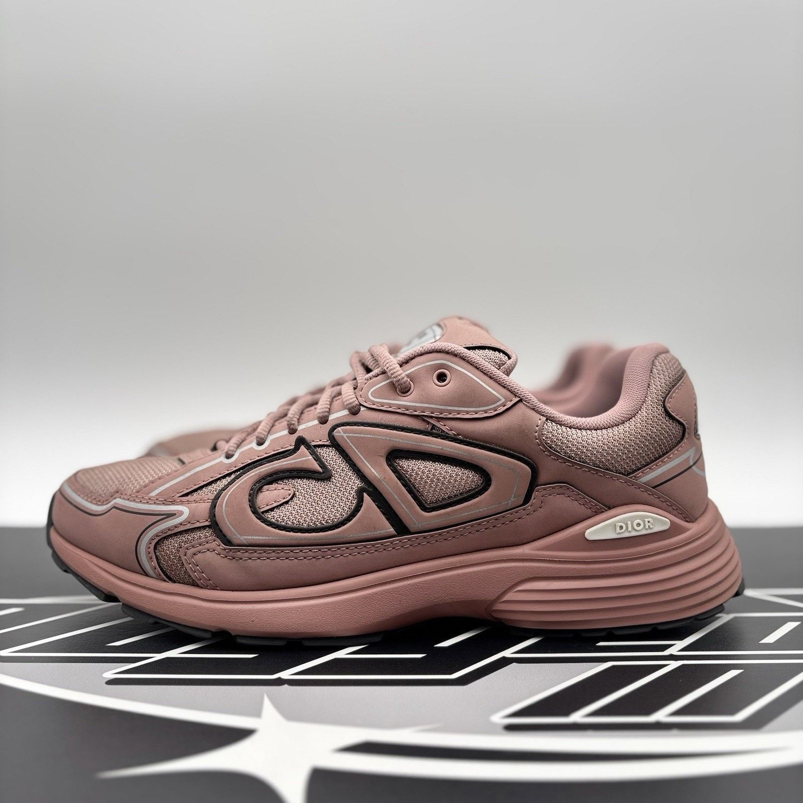 Dior Dior B30 Reflective Sneaker ' Rust Pink ' | GOOD CONDITION! Size US 11 / EU 44 - 1 Thumbnail