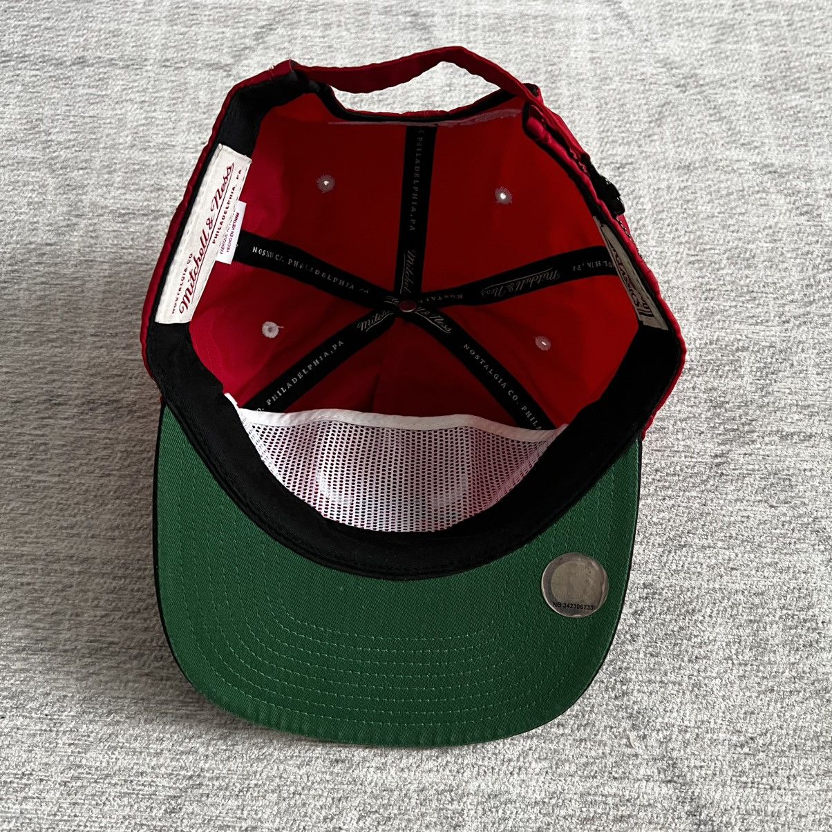 Mitchell & Ness Mitchell & Ness Men’s NBA Chicago Bulls Red Nylon Zipper Hat Size ONE SIZE - 6 Thumbnail
