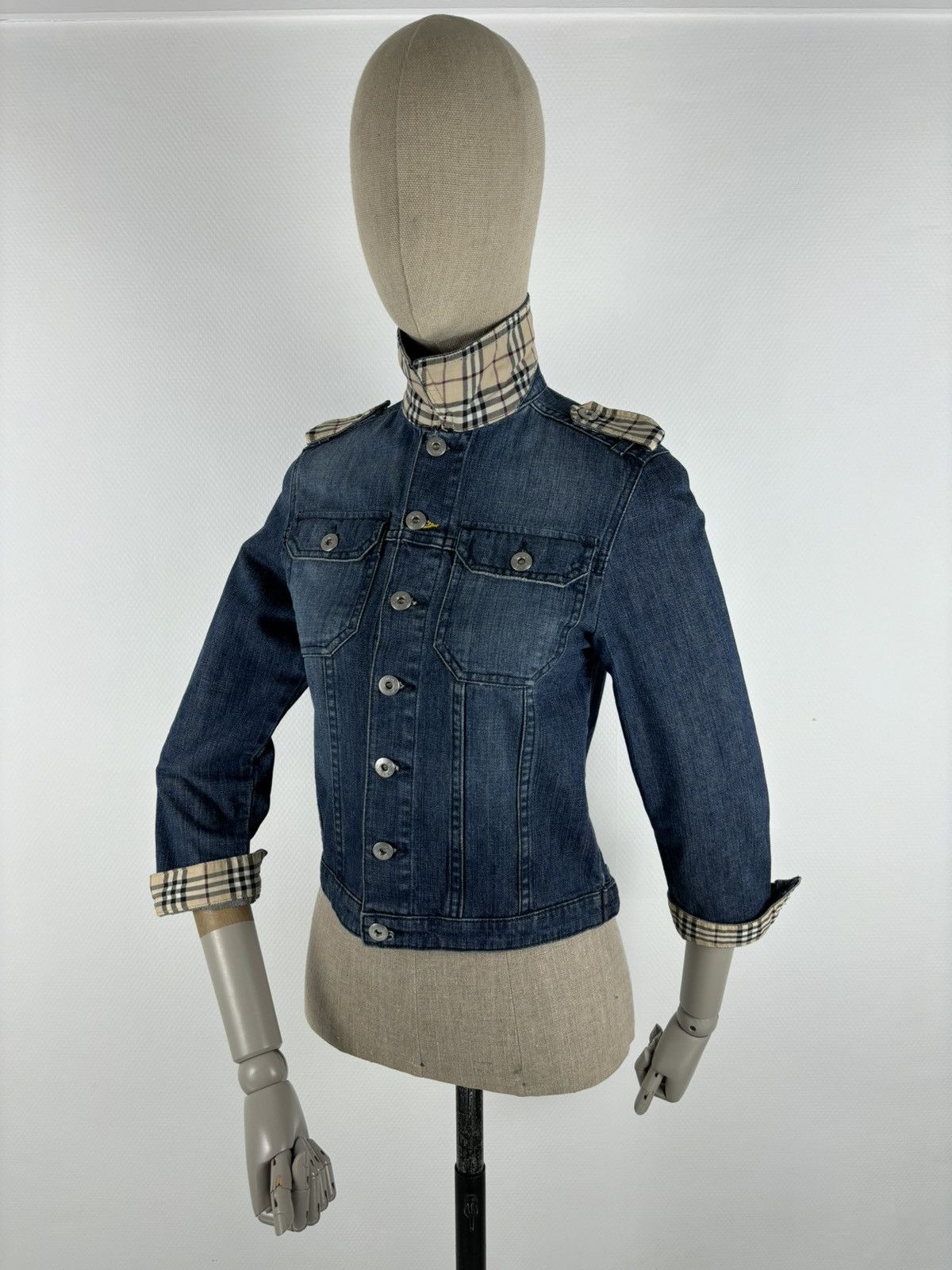 Burberry × Burberry Prorsum × Vintage BURBERRYS Nova Check Trim Denim Blue Trucker Buttons Jacket Jean Crop Bomber XS-S Size XS / US 0-2 / IT 36-38 - 6 Thumbnail