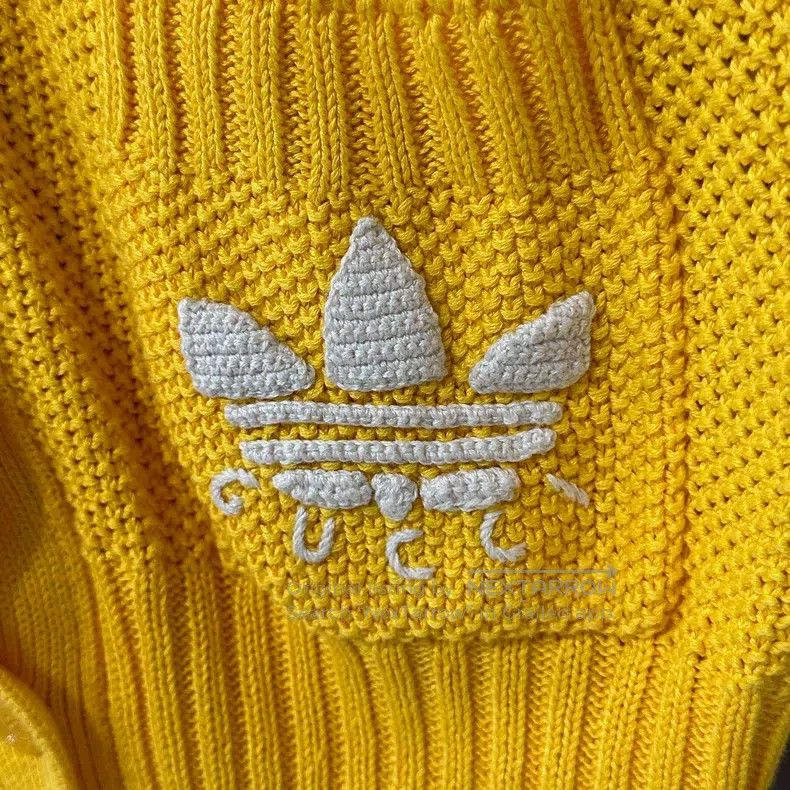 Gucci Gucci Co-branded three-striped yellow knitted cardigan coa Size M / US 6-8 / IT 42-44 - 4 Thumbnail