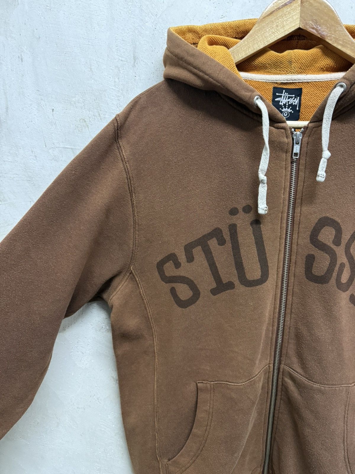 Stussy 2000s Distressed Stussy Spell Out Zip Up Hoodie Size US M / EU 48-50 / 2 - 5 Thumbnail