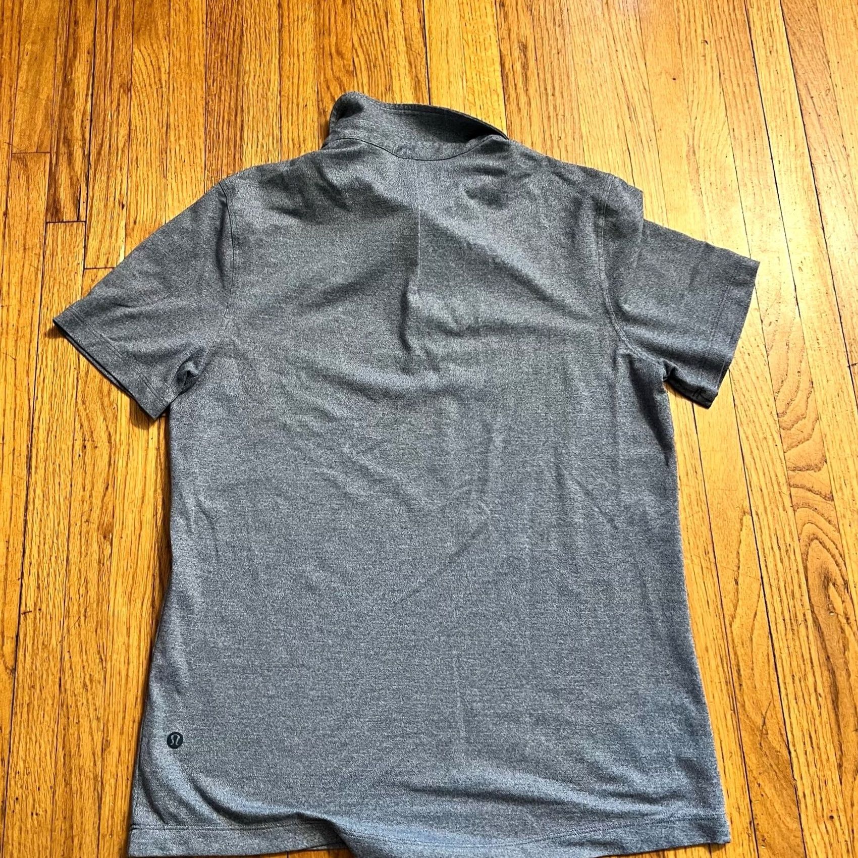 Lululemon Lululemon Polo Shirt Mens Small Gray Short Sleeve Shirt Mens S Gray Polo Size US S / EU 44-46 / 1 - 3 Thumbnail