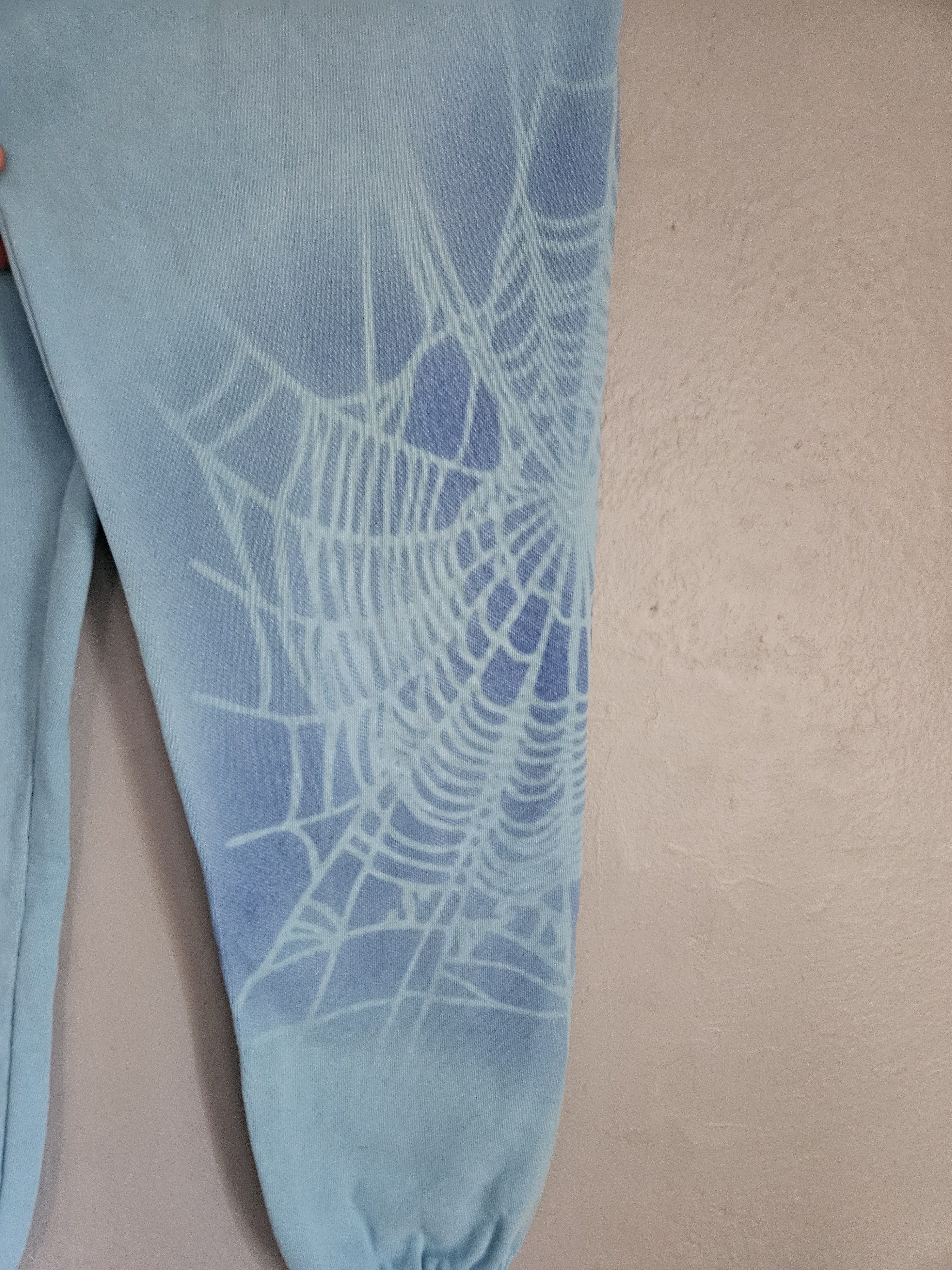 Sp5der OG Web V2 Airbrush Spray Light Blue Sweatpants Size US 30 / EU 46 - 4 Thumbnail