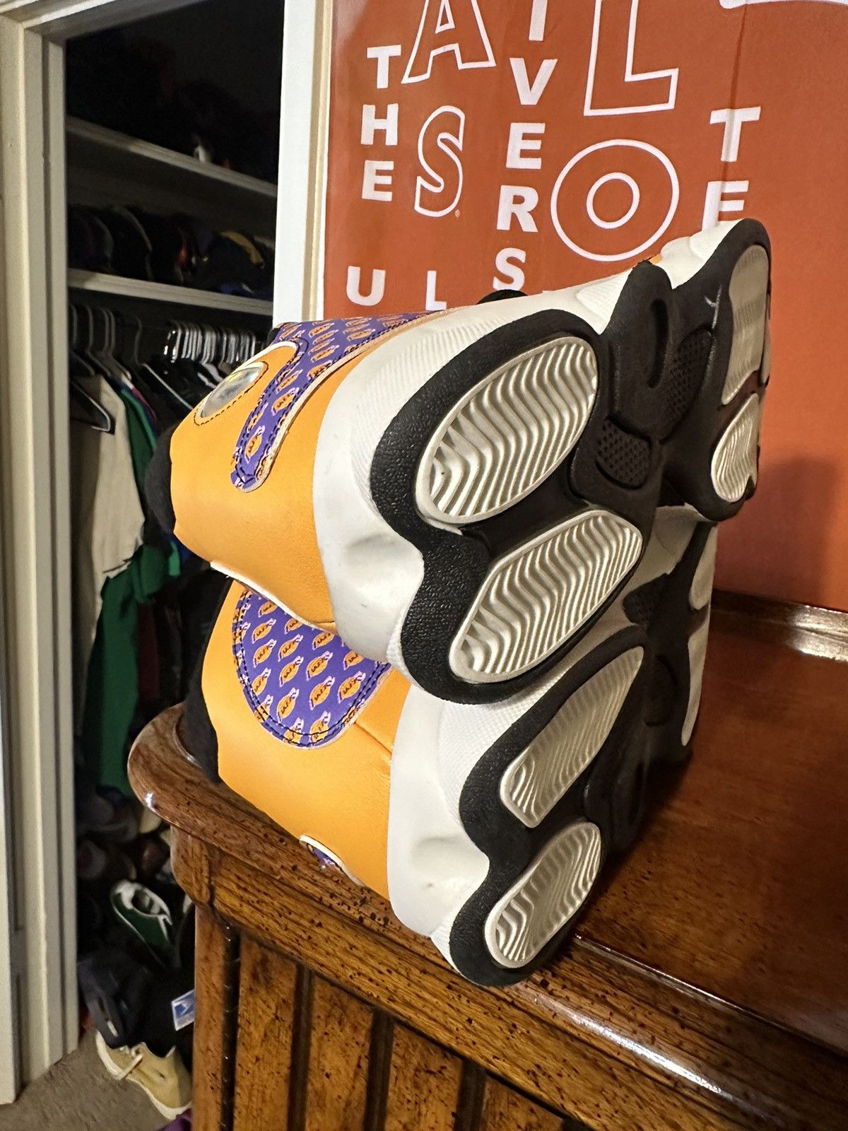 NBA × Vintage Vintage NBA Los Angeles Lakers sneakers 00s size 13 Size US 13 / EU 46 - 7 Thumbnail