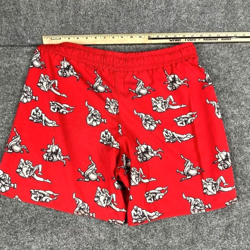 Vintage VINTAGE Graphic Shorts Mens XL Red Wrestling Print Elastic Waist Athletic Casual Mens XL Red Wrestling Graphic Shorts Size US 36 / EU 52 - 7 Thumbnail