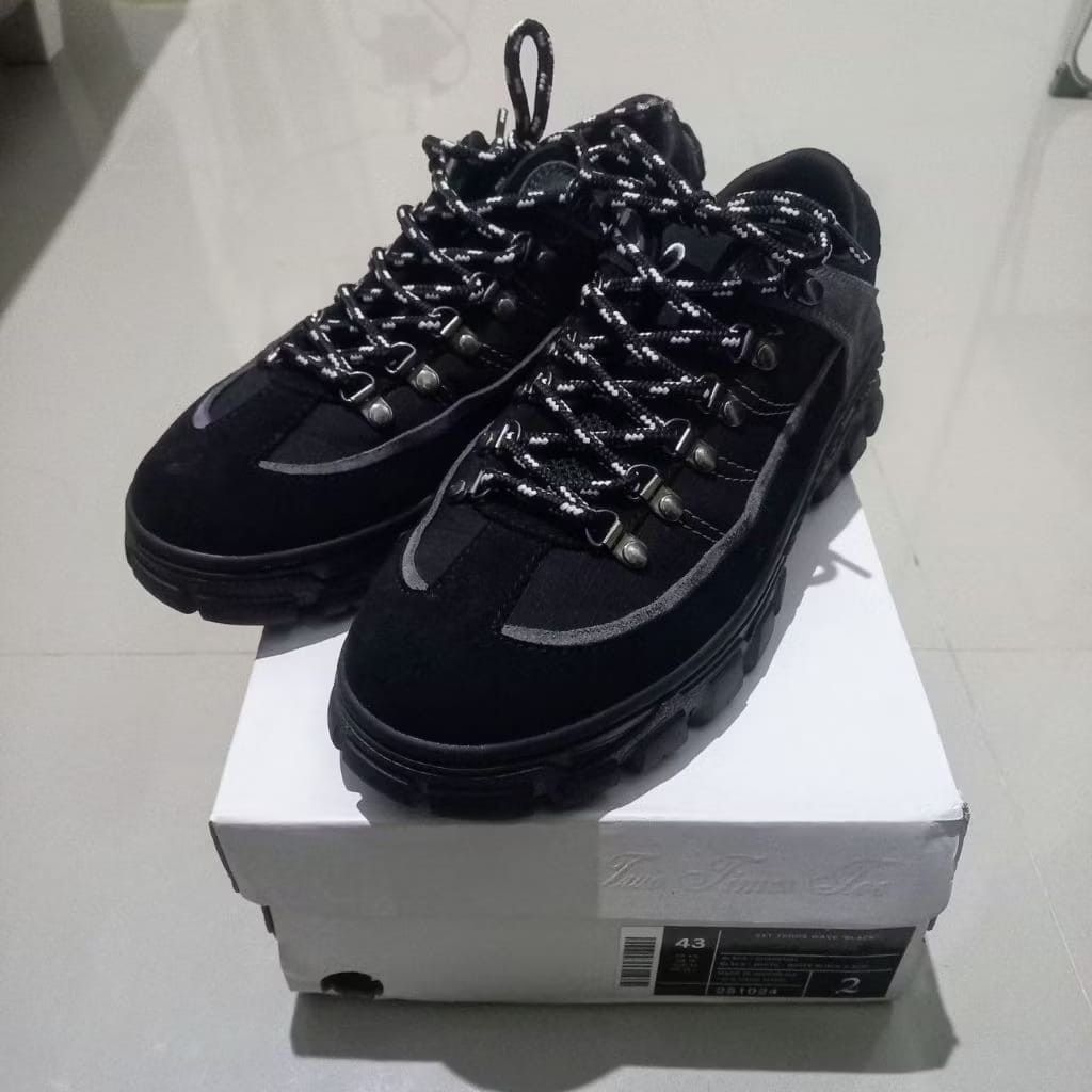 Other Xyrax Low Hiking Boots Size US 10 / EU 43 - 1 Thumbnail