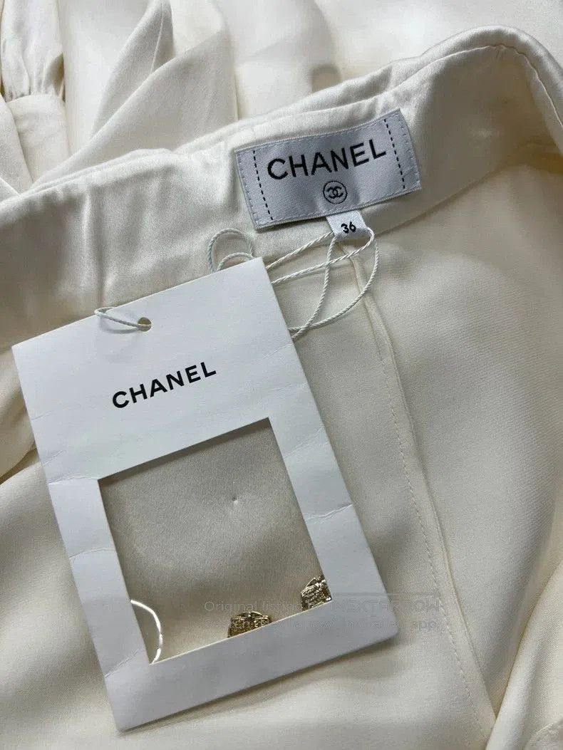 Chanel Chanel White Silk Long Sleeve Shirt. Size US S / EU 44-46 / 1 - 5 Thumbnail