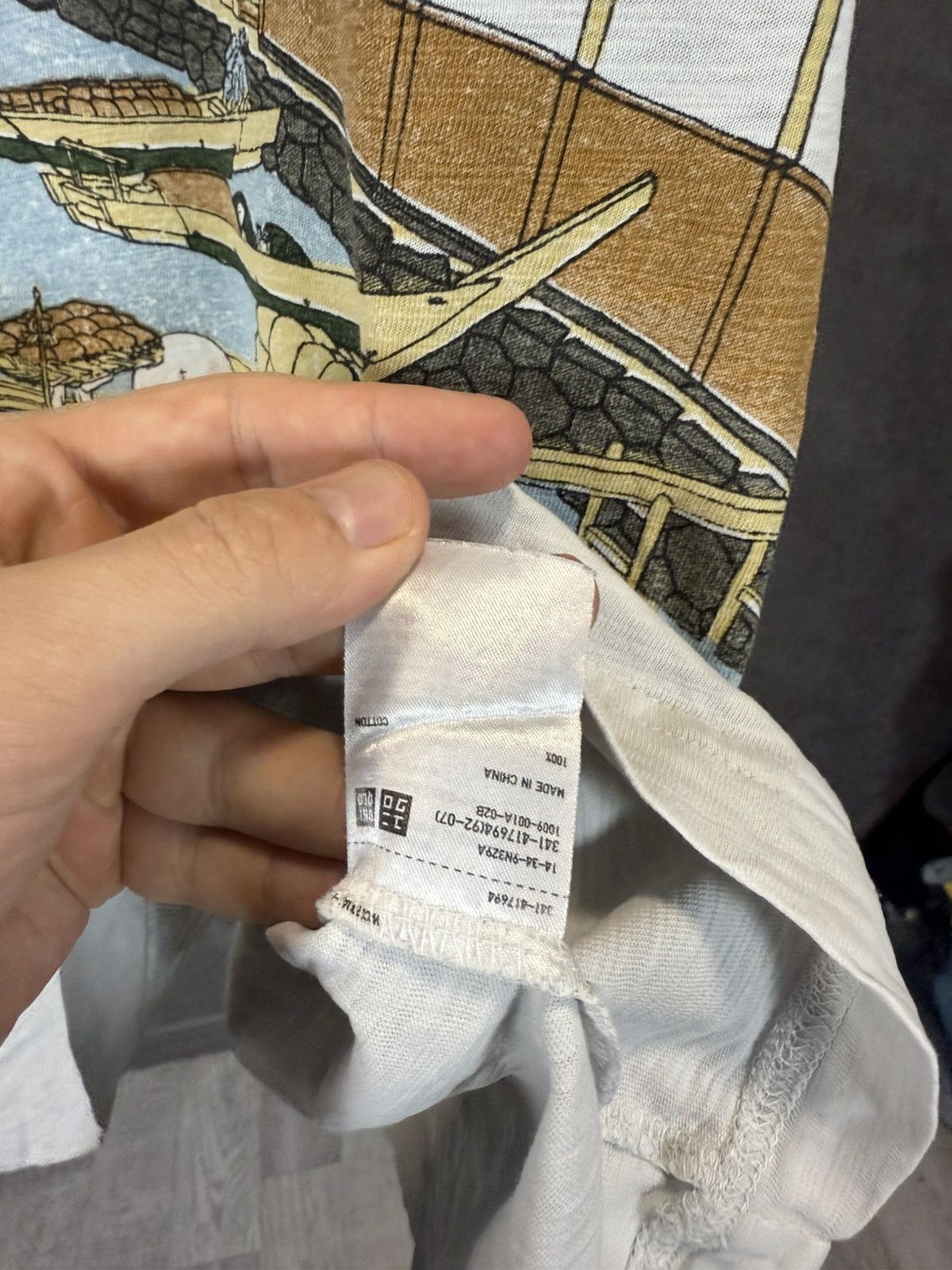 Uniqlo Hokusai Blue x Uniqlo art Japanese designer tee Size US L / EU 52-54 / 3 - 5 Thumbnail