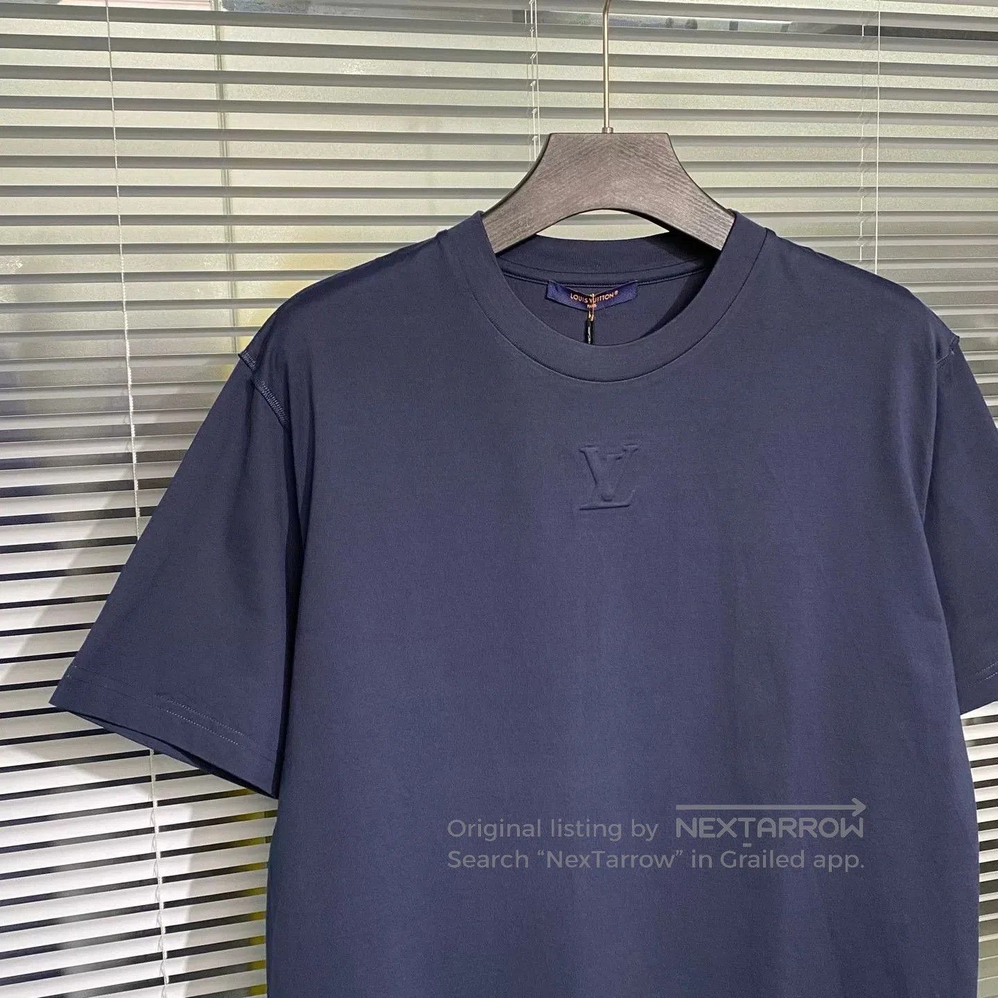 Louis Vuitton LV Short Sleeve T-shirt XL. Size US XL / EU 56 / 4 - 5 Thumbnail