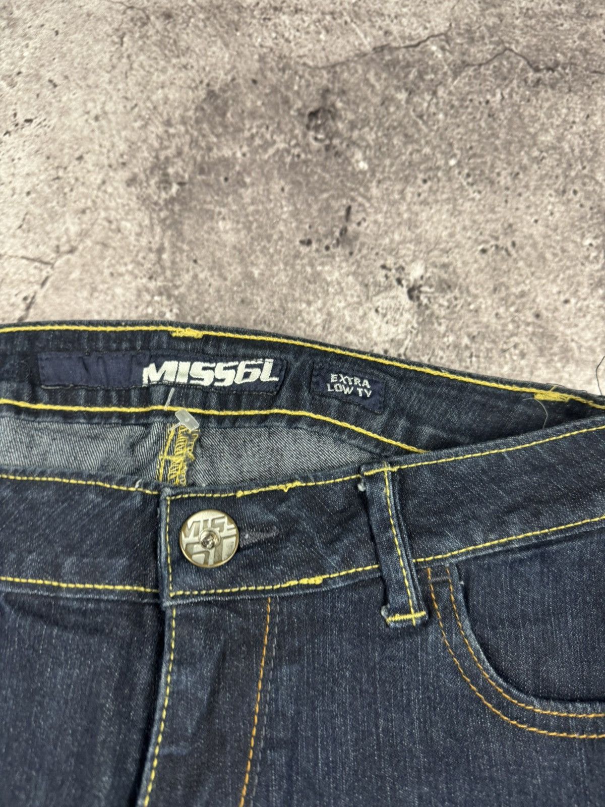 Miss Sixty Vintage Miss Sixty boot cut Y2K Jeans Flared 00s Low Rice Size 28" / US 6 / IT 42 - 7 Thumbnail