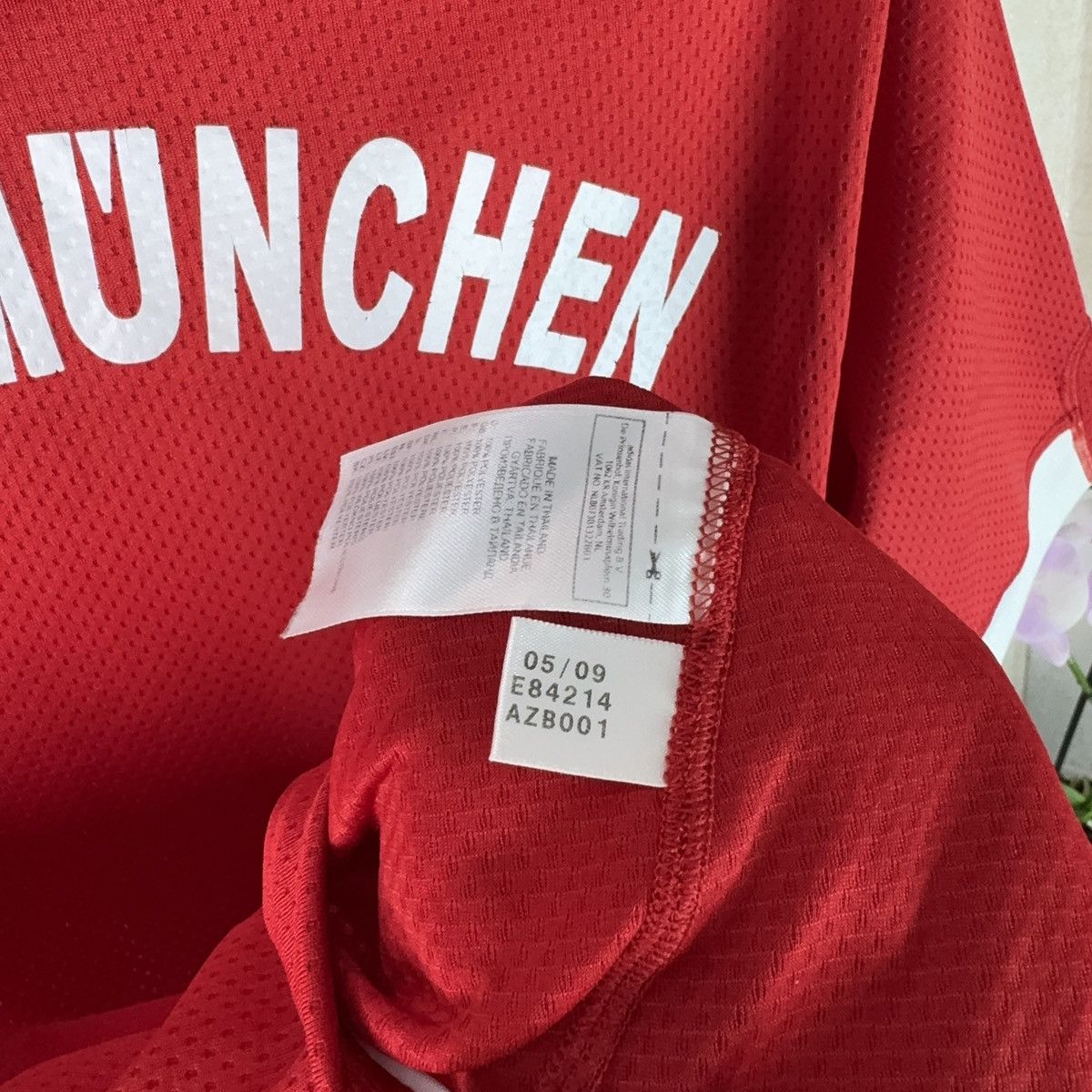 Vintage Adidas Bayern Munich Jersey 2009 Home Soccer Football M Size US S / EU 44-46 / 1 - 13 Thumbnail
