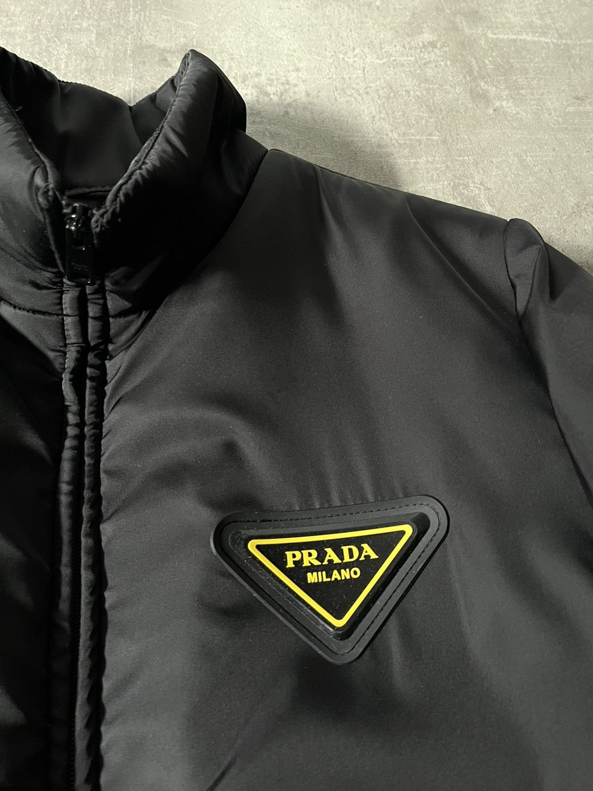 Prada Prada Re-Nylon padded bomber jacket black yellow Size US M / EU 48-50 / 2 - 2 Thumbnail