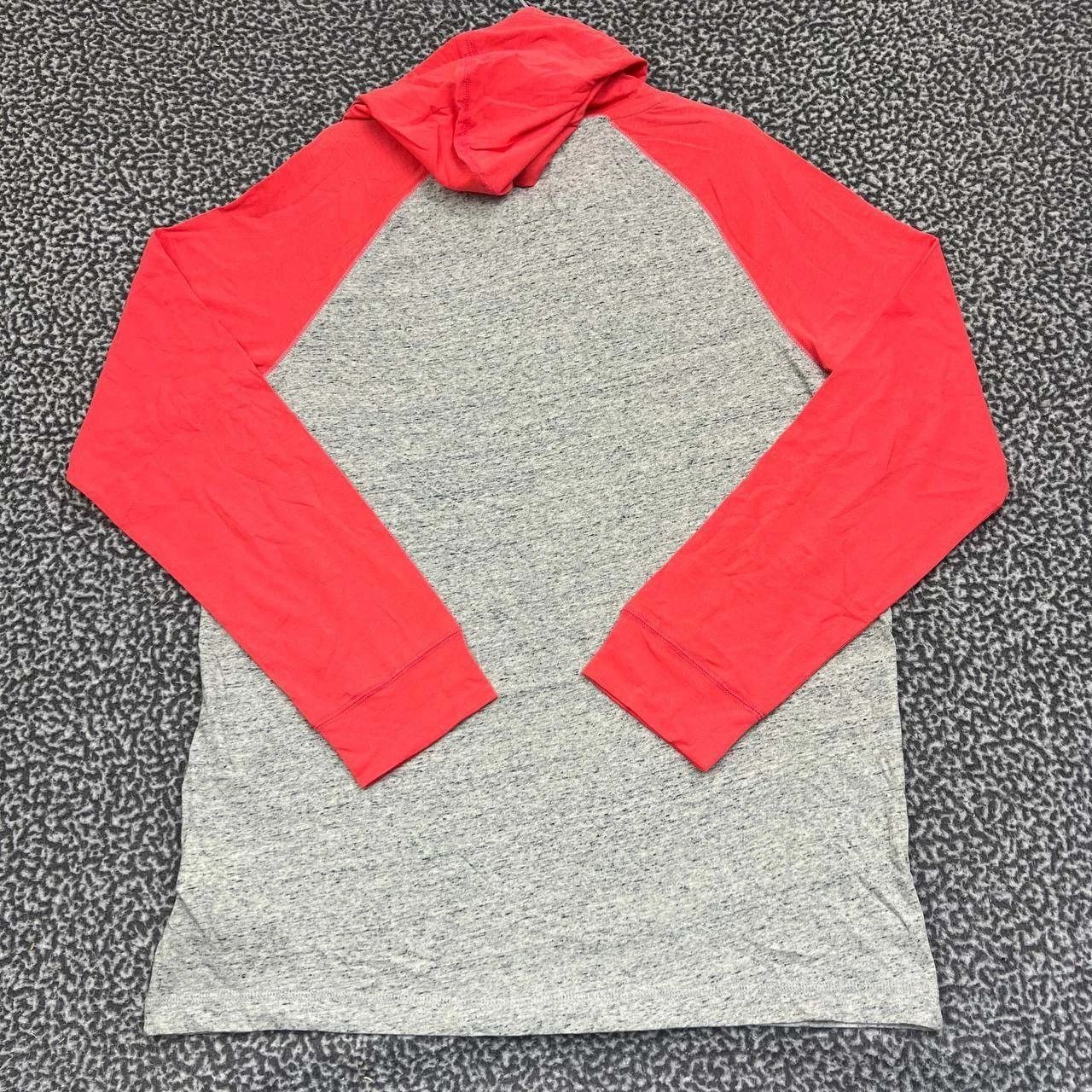 Other Wisconsin Badgers Hoodie Men Fanatics Pullover Long Sleeve L Size US L / EU 52-54 / 3 - 2 Thumbnail