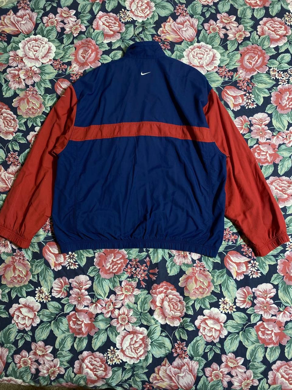 Nike × Vintage 90s Nike Swoosh Vintage Y2K Oversized Windbreaker Jacket Size US L / EU 52-54 / 3 - 22 Thumbnail