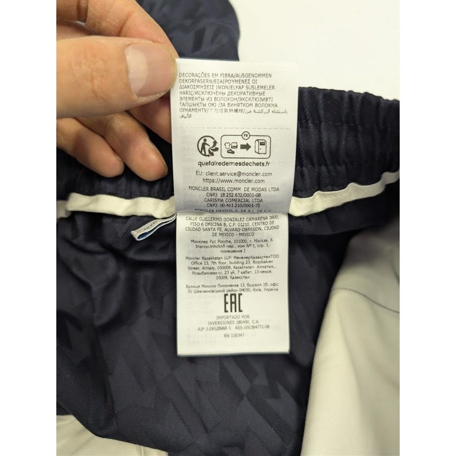 Moncler o1rshd1 Pantalone Bermuda in Navy Size US 36 / EU 52 - 17 Thumbnail
