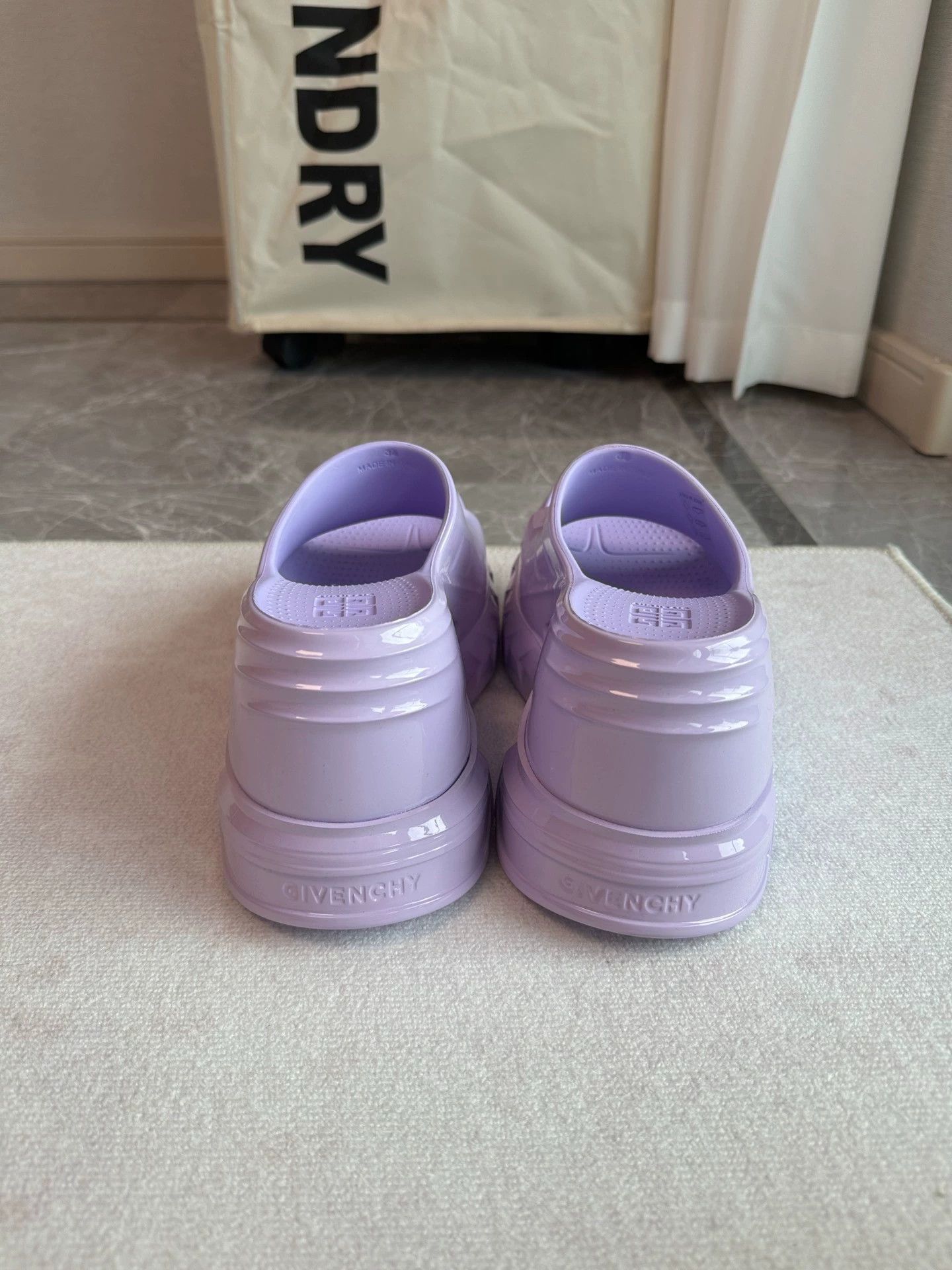 Givenchy Givenchy Marshmallow 10cm lilac mules 35-40 Size US 5.5 / IT 35.5 - 4 Thumbnail